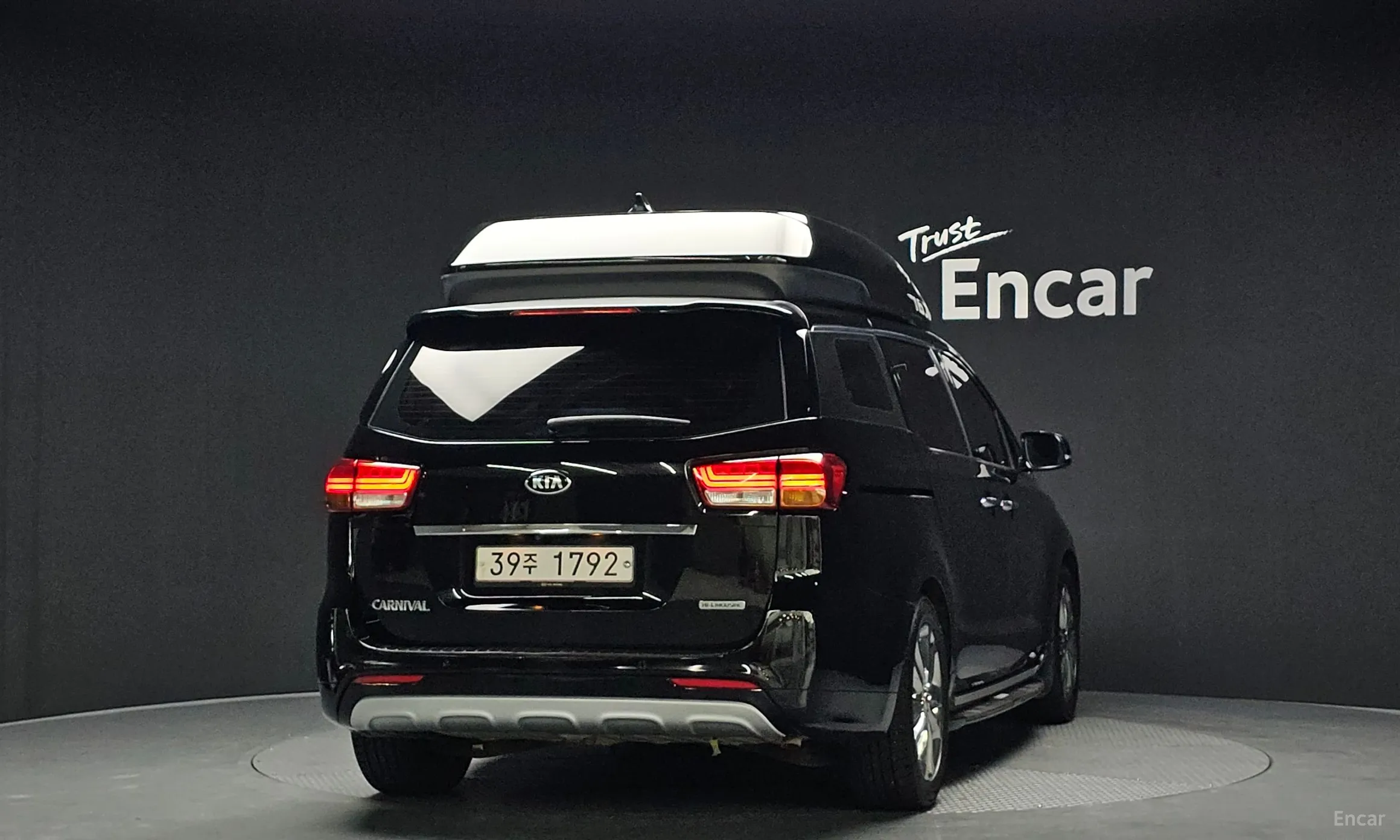 Kia Carnival превью 3