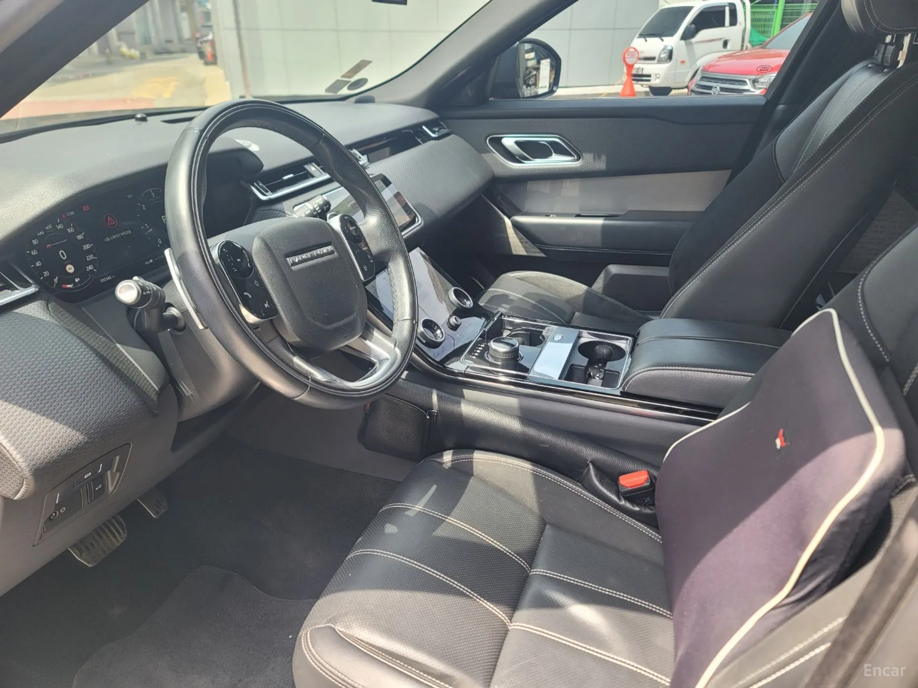 Land Rover Range Rover Bella превью 4