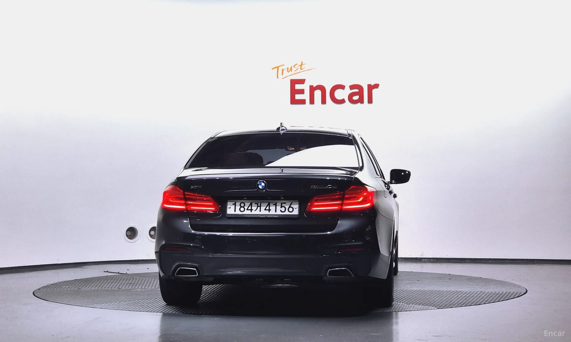 BMW 5 Series (G30) превью 3