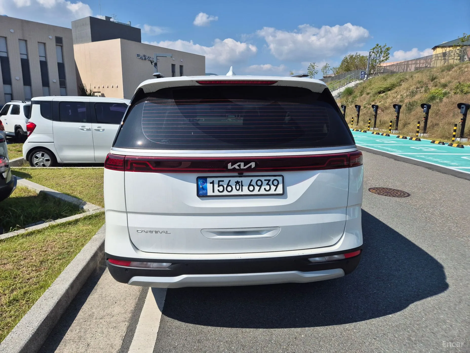 Kia Carnival Gen 4 превью 3