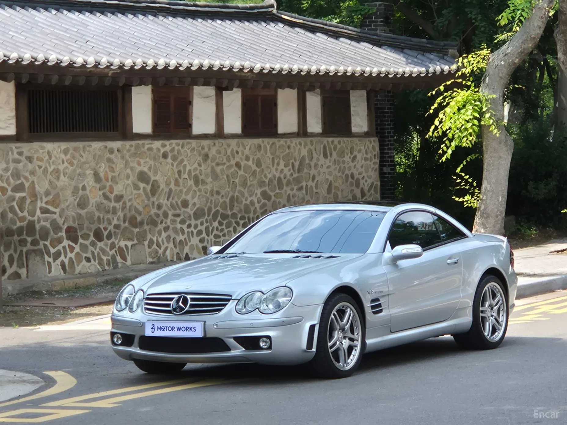 Mercedes Benz SL-Class