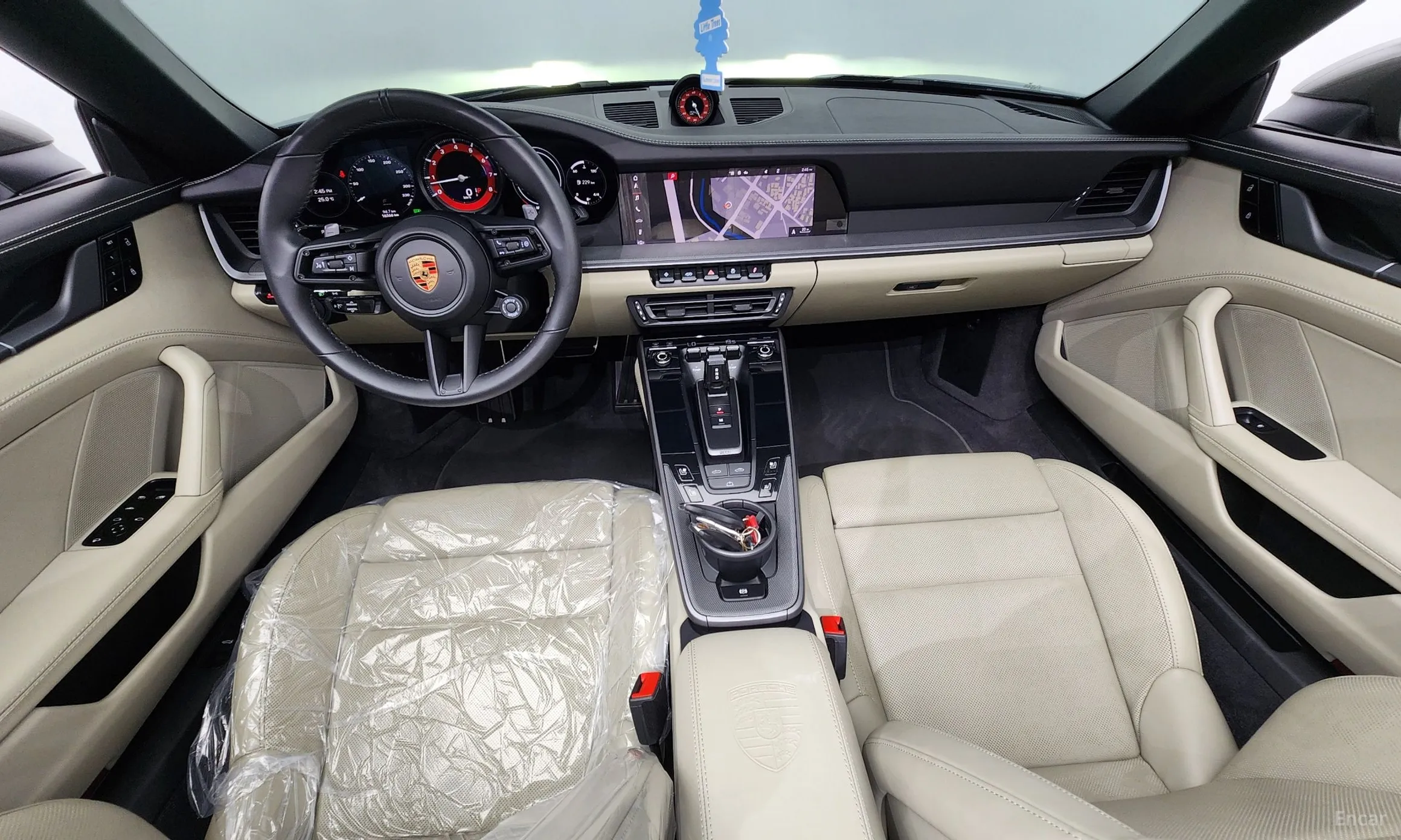 Porsche 911 (992) превью 4