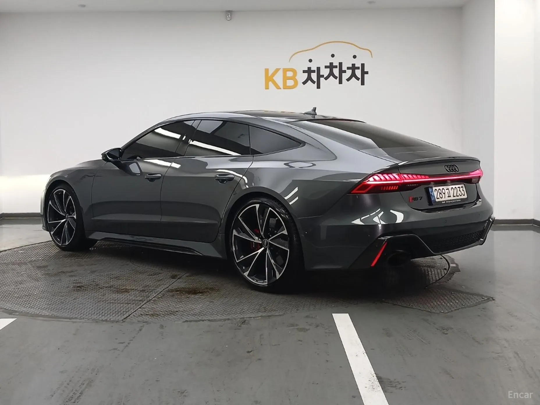 Audi RS7 (4K) превью 2