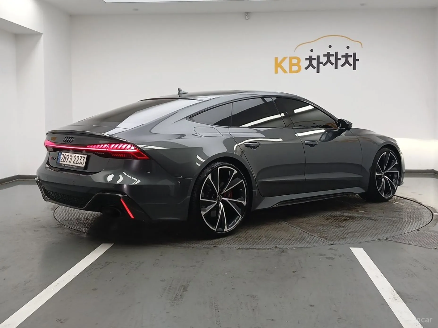 Audi RS7 (4K) превью 3