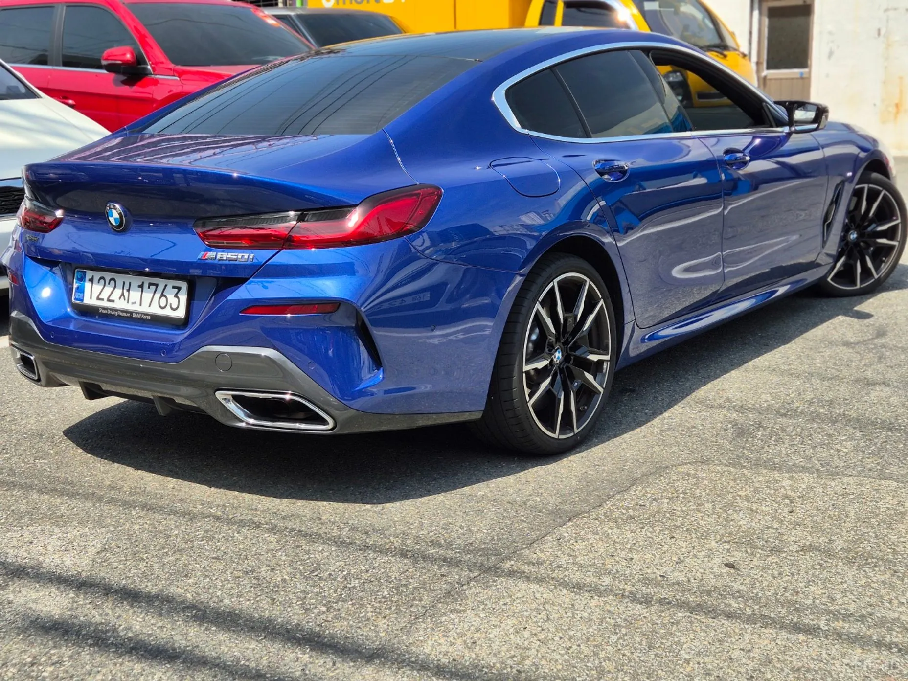 BMW 8-series (G15)