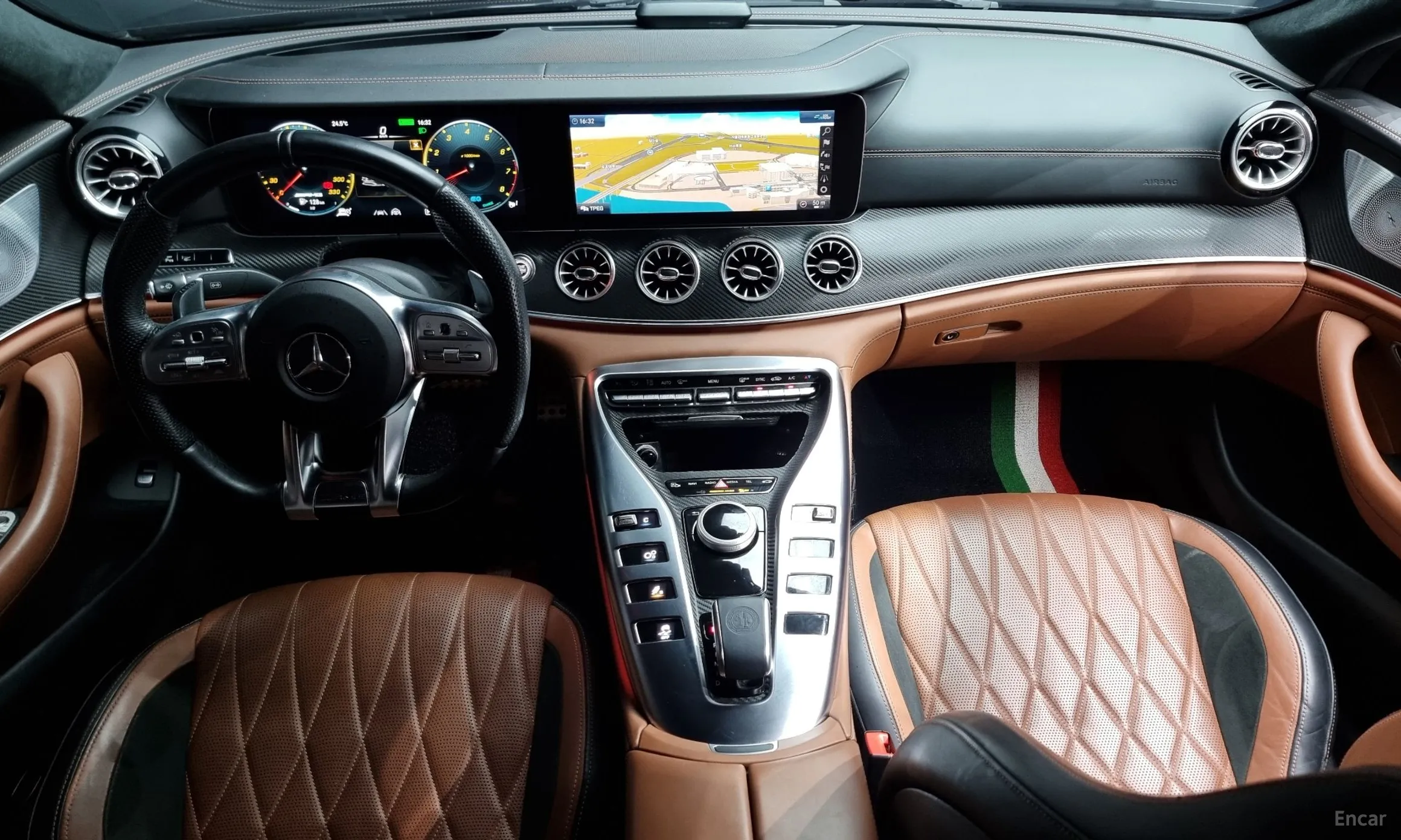 Mercedes Benz AMG GT превью 4