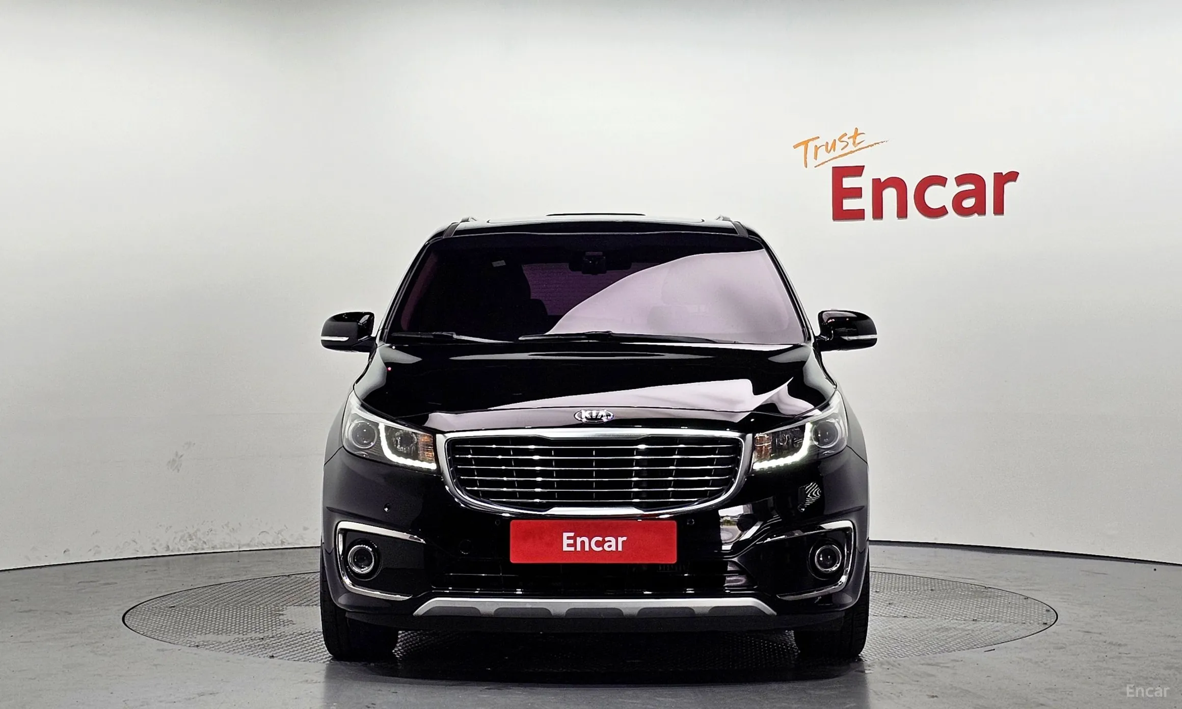 Kia Carnival превью 2