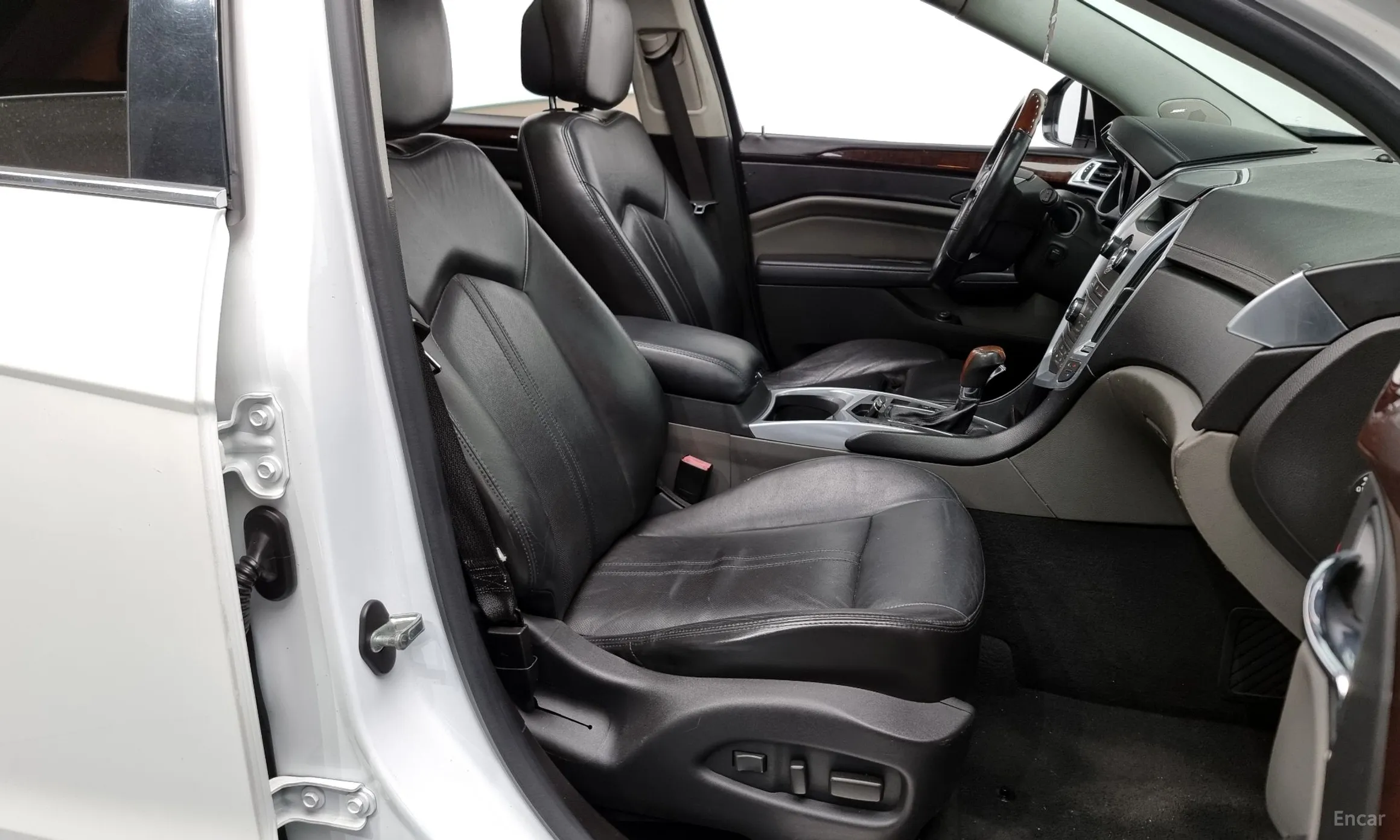 Cadillac All new SRX превью 11