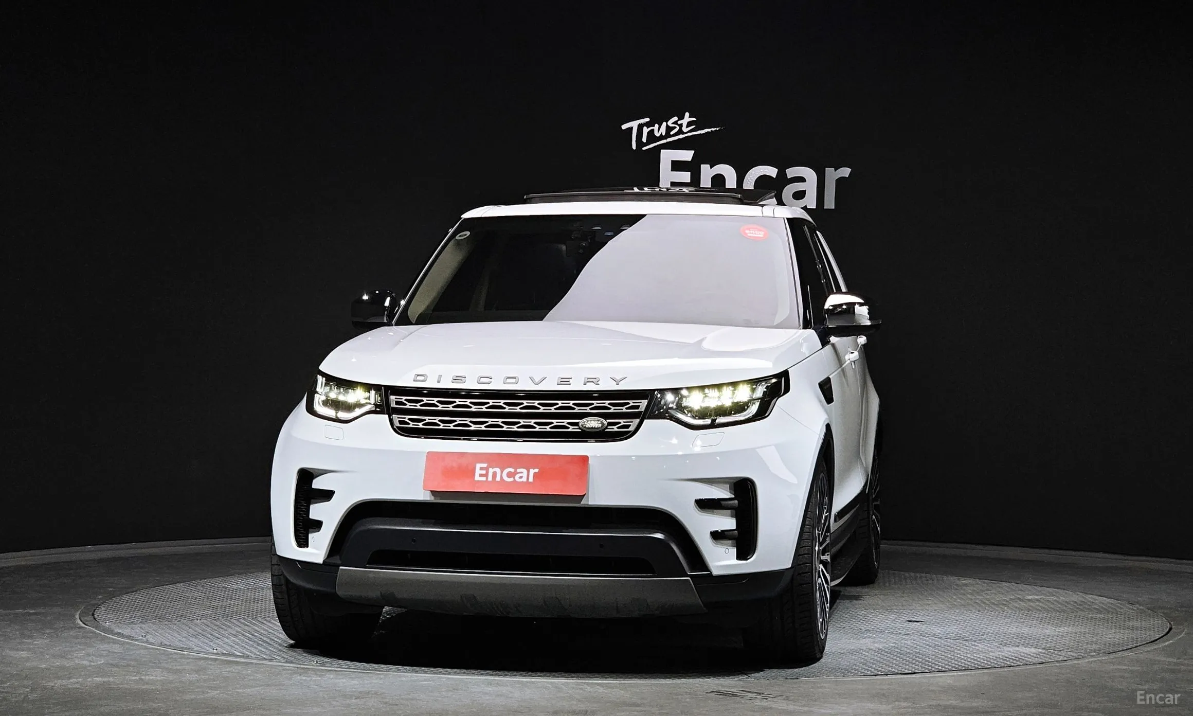 Land Rover Discovery 5 превью 2