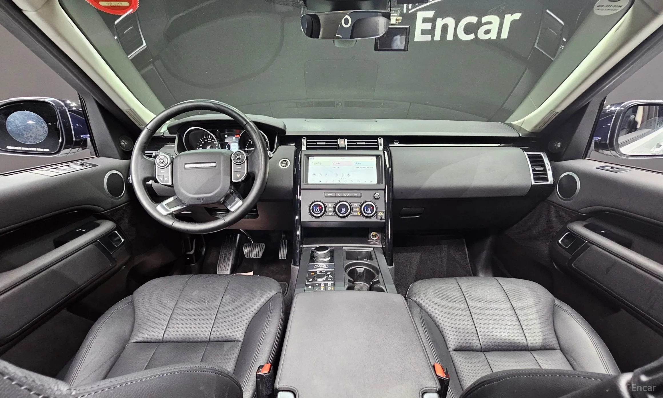 Land Rover Discovery 5 превью 4
