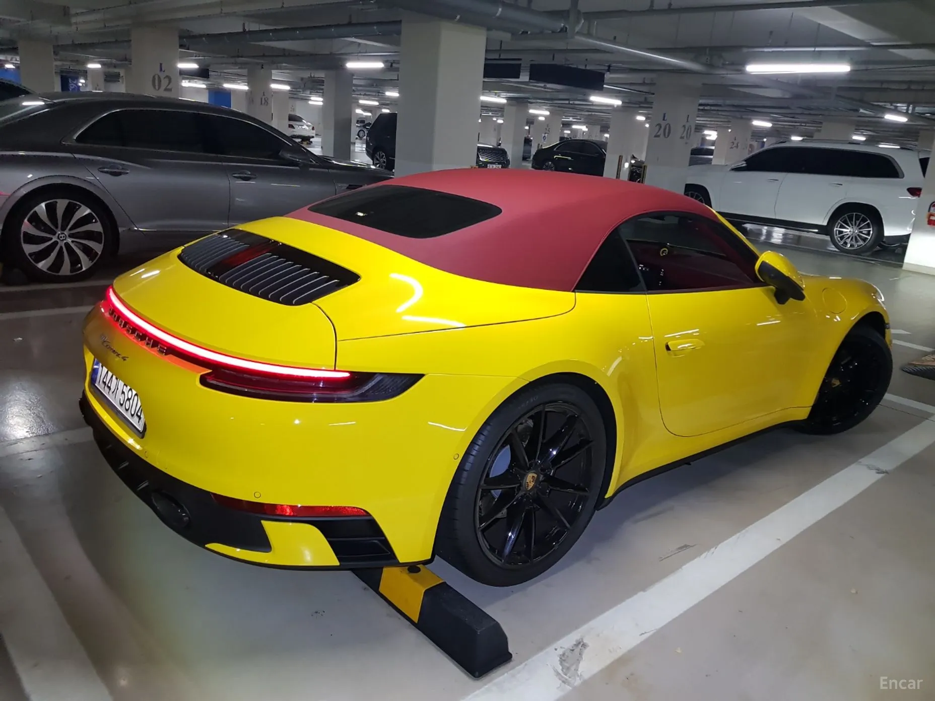 Porsche 911 (992) превью 2