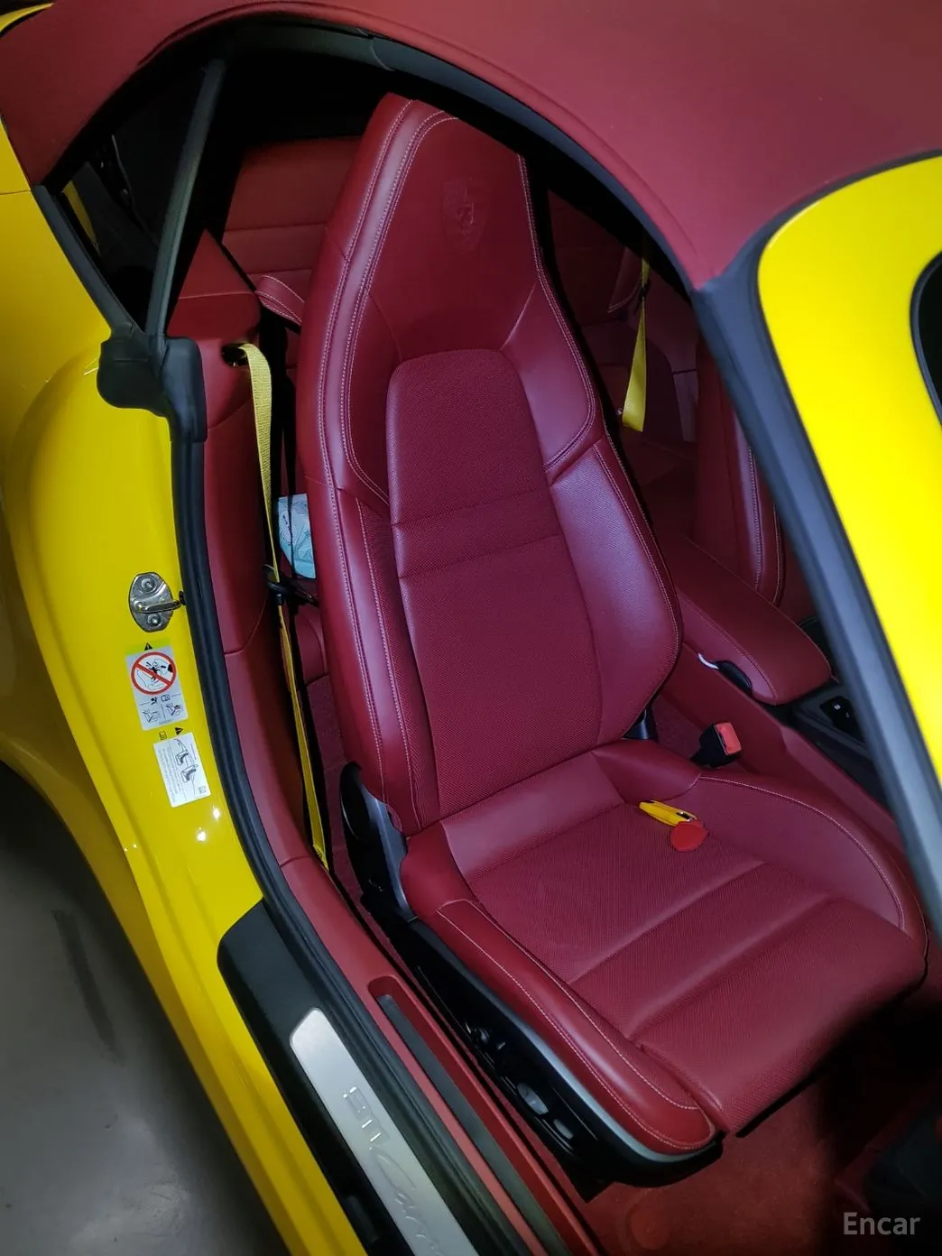 Porsche 911 (992) превью 4