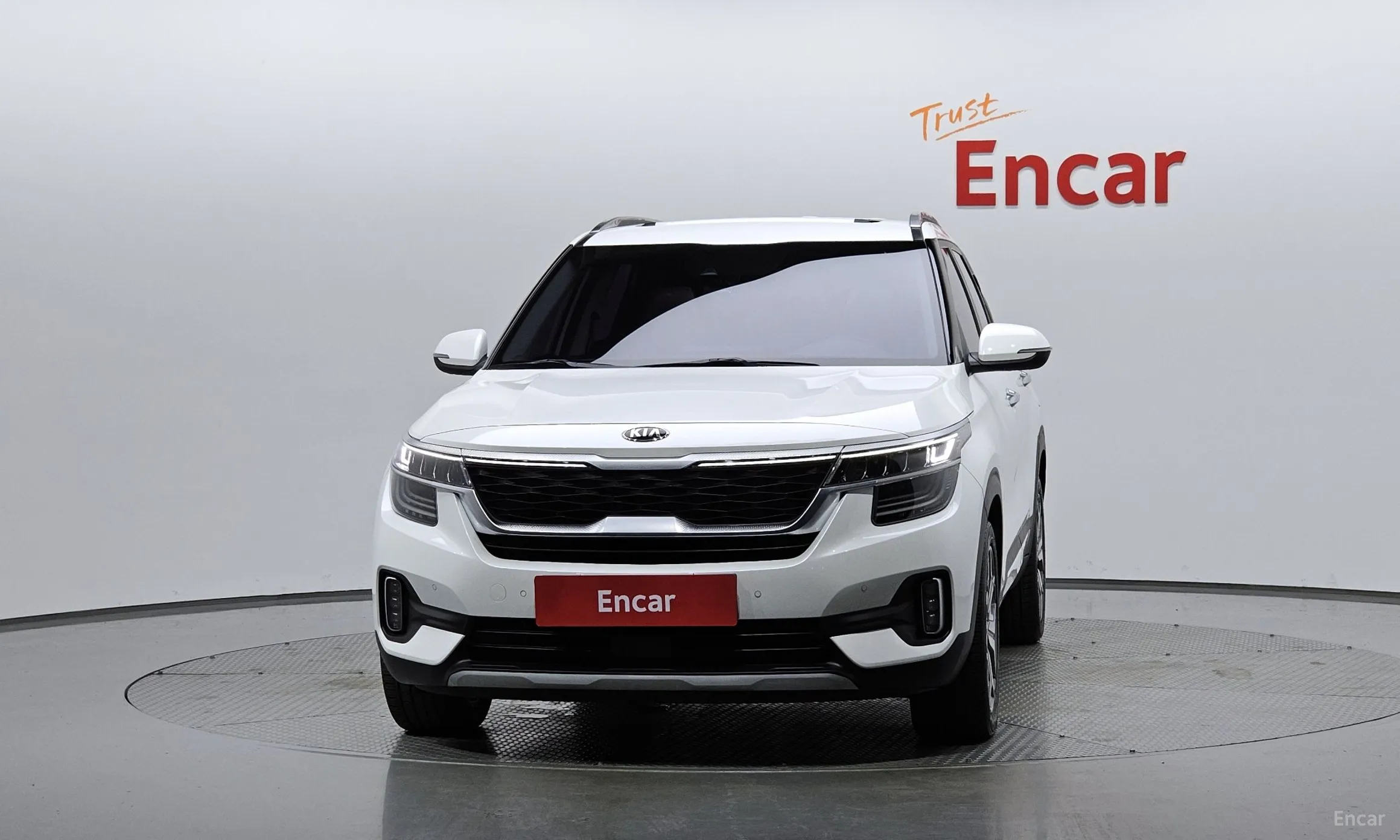 Kia Seltos превью 2