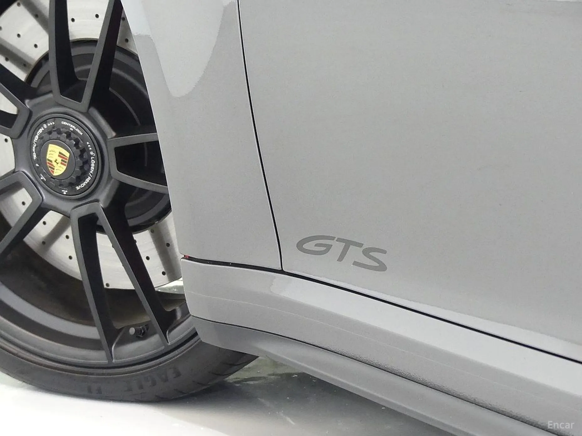 Porsche 911 (992) превью 4