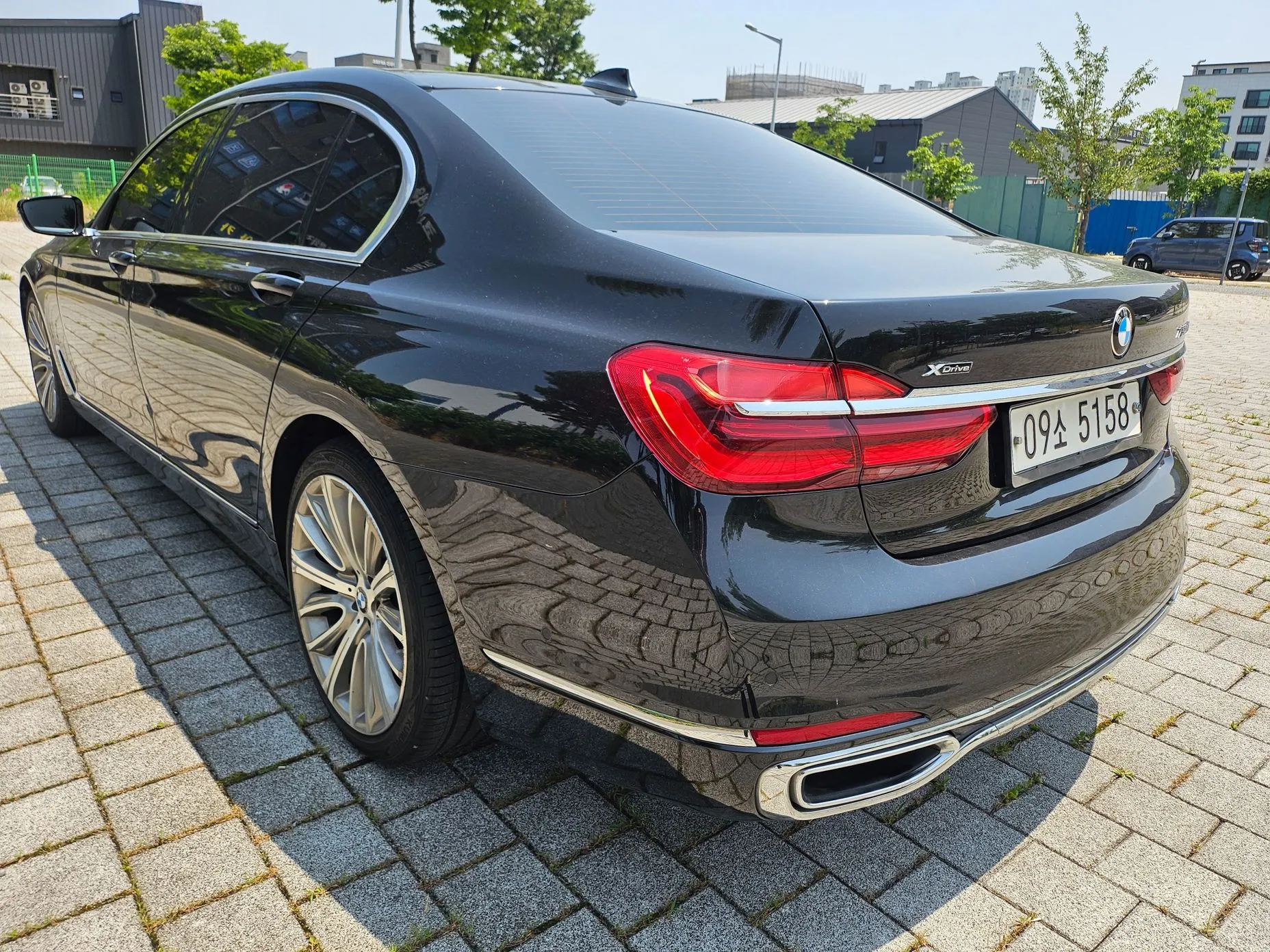 BMW 7 Series (G11) превью 4