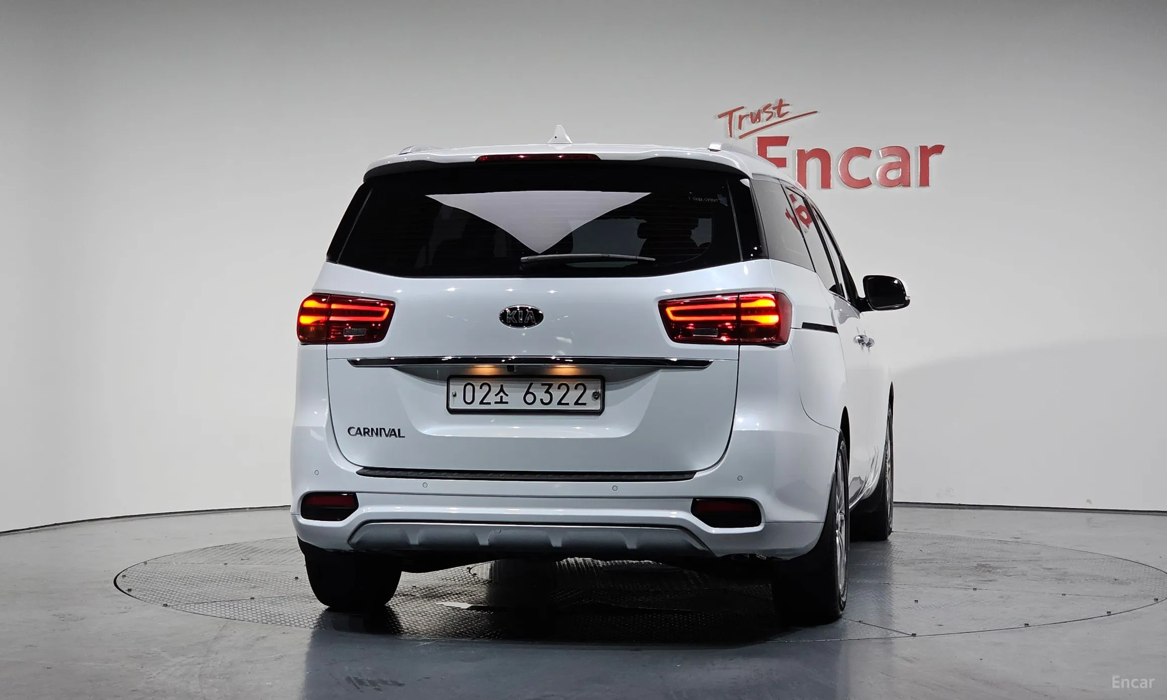 Kia Carnival превью 3