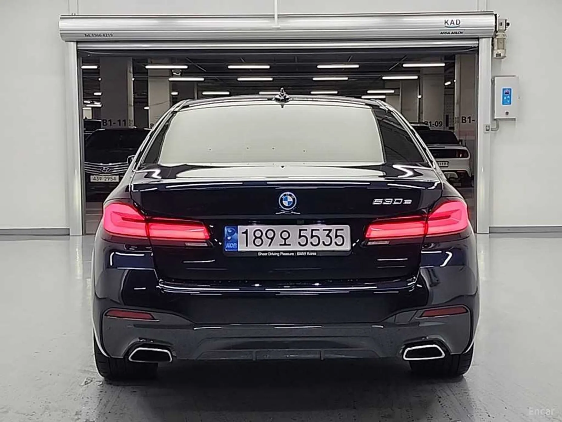BMW 5 Series (G30) превью 2