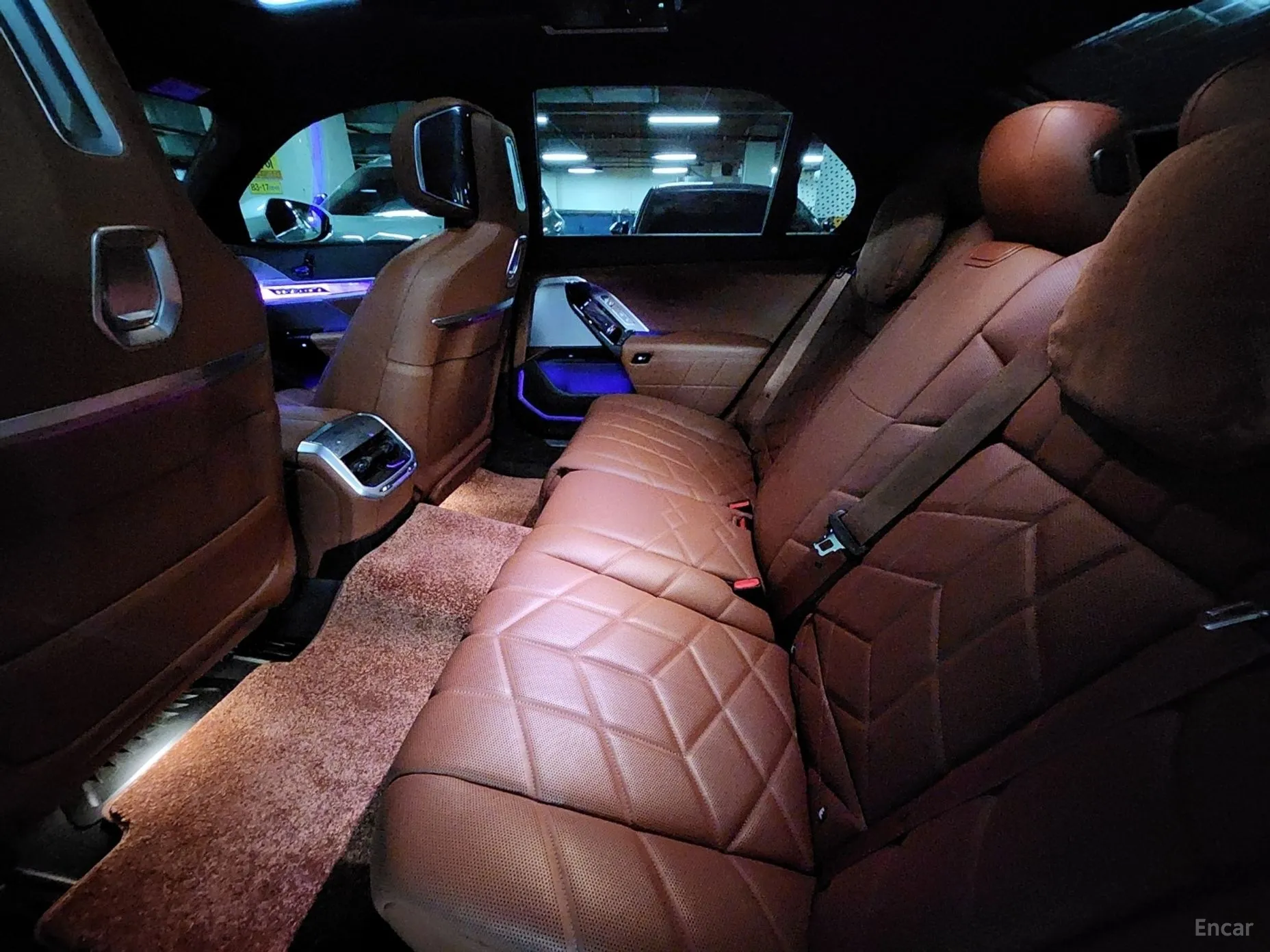 BMW 7 Series (G70) превью 3