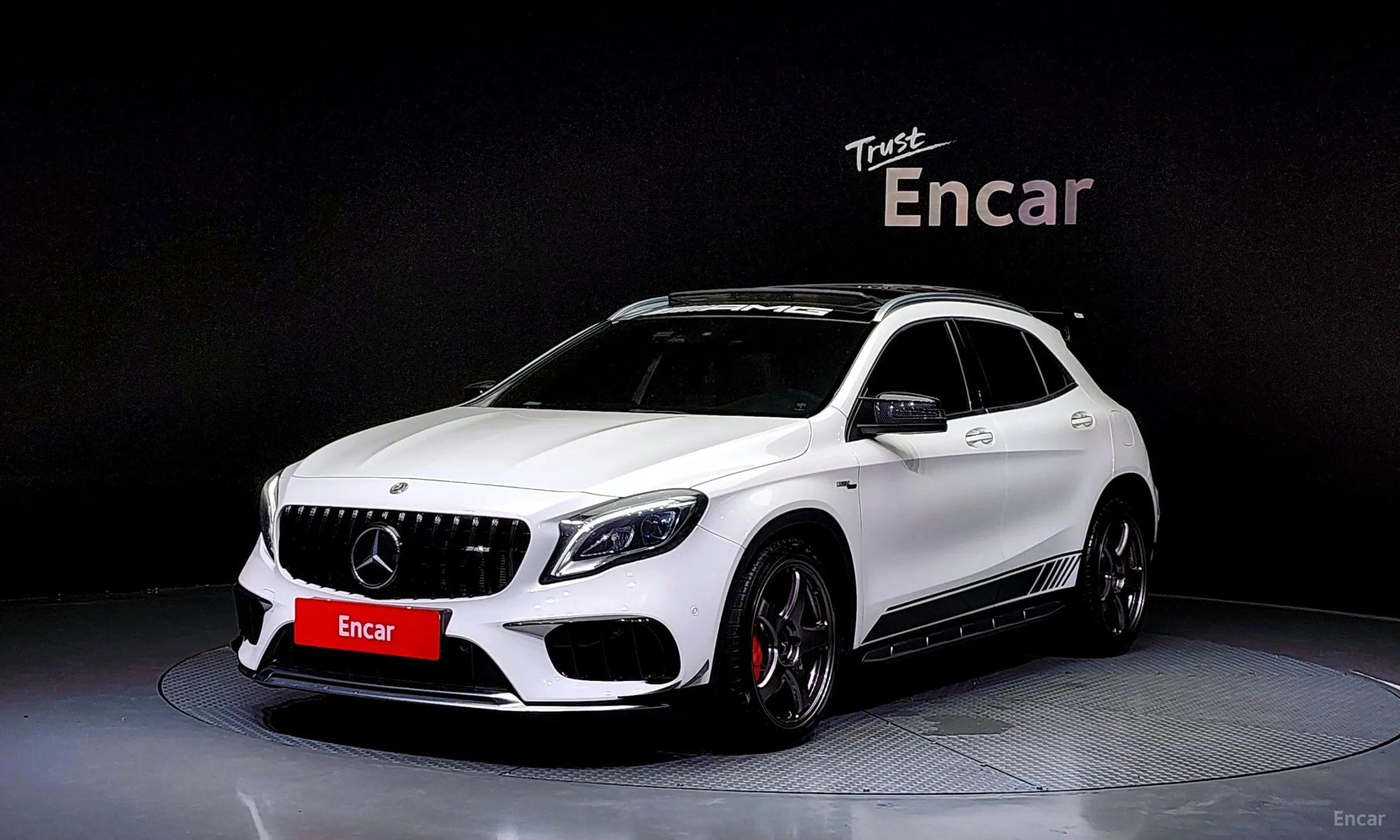 Mercedes Benz GLA-Class X156