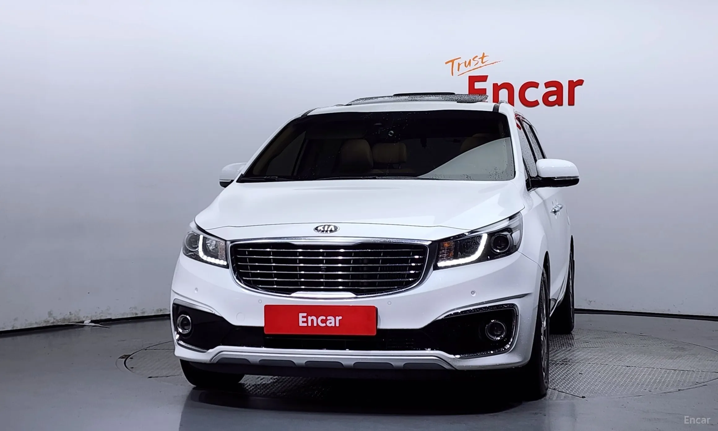 Kia Carnival превью 2