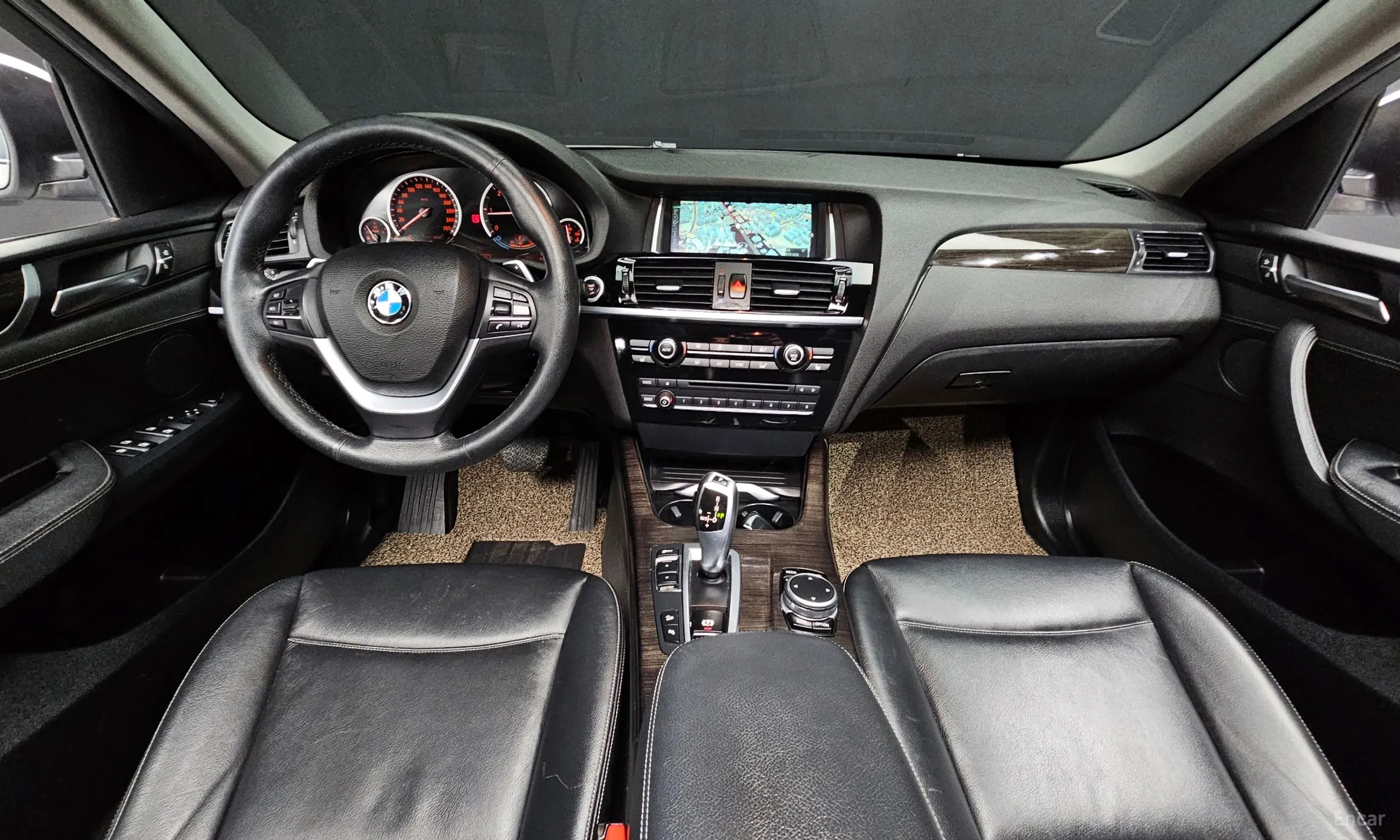 BMW X4 (F26) превью 4