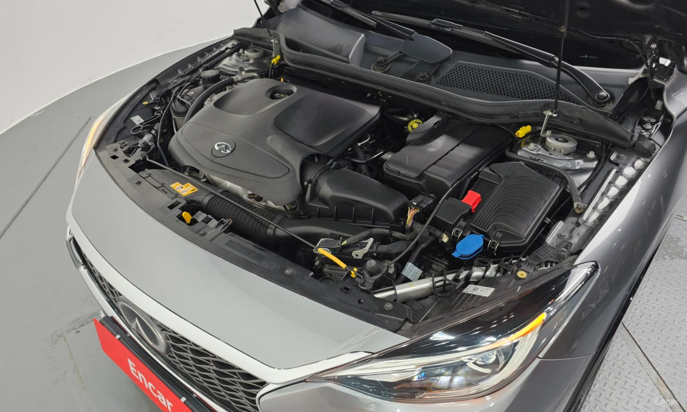 Infiniti Q30 превью 6