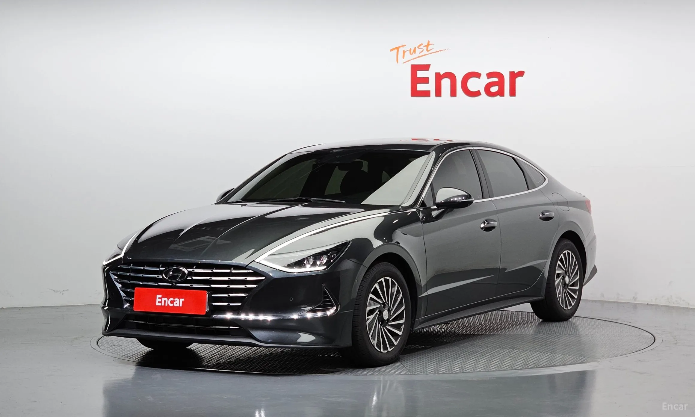 Sonata Hybrid (DN8)