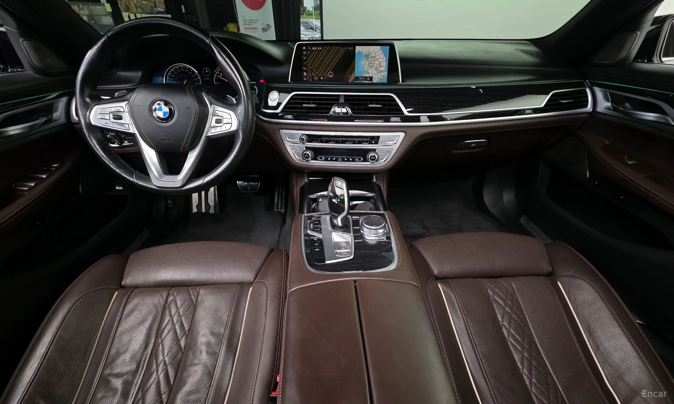 BMW 7 Series (G11) превью 4