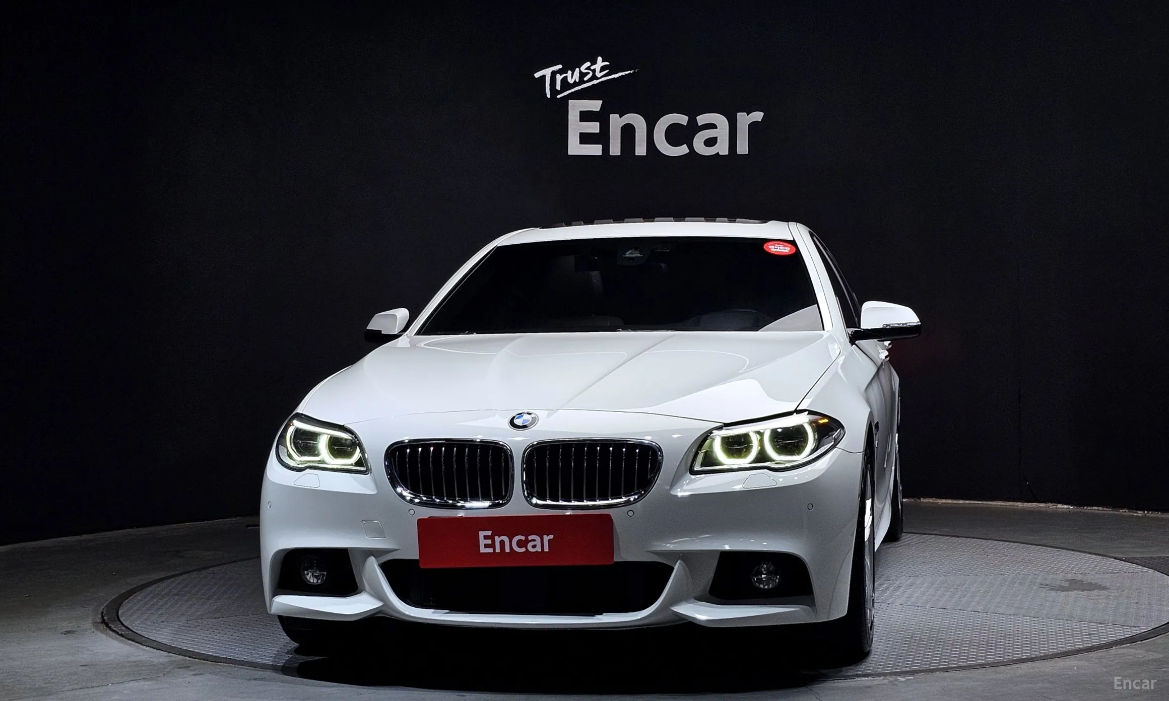 BMW 5 Series (F10) превью 2