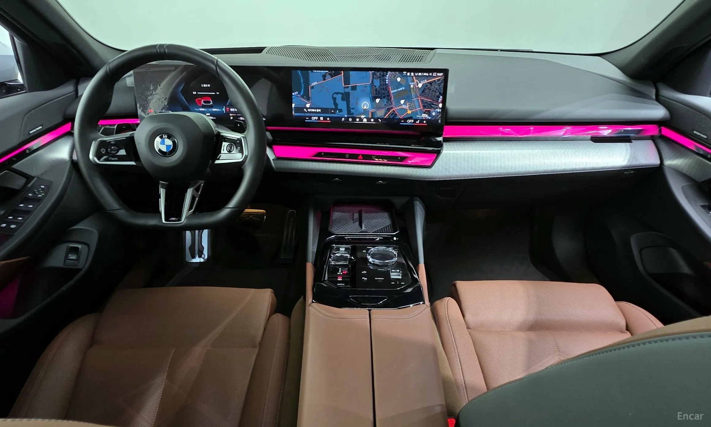 BMW 5 Series (G60) превью 4
