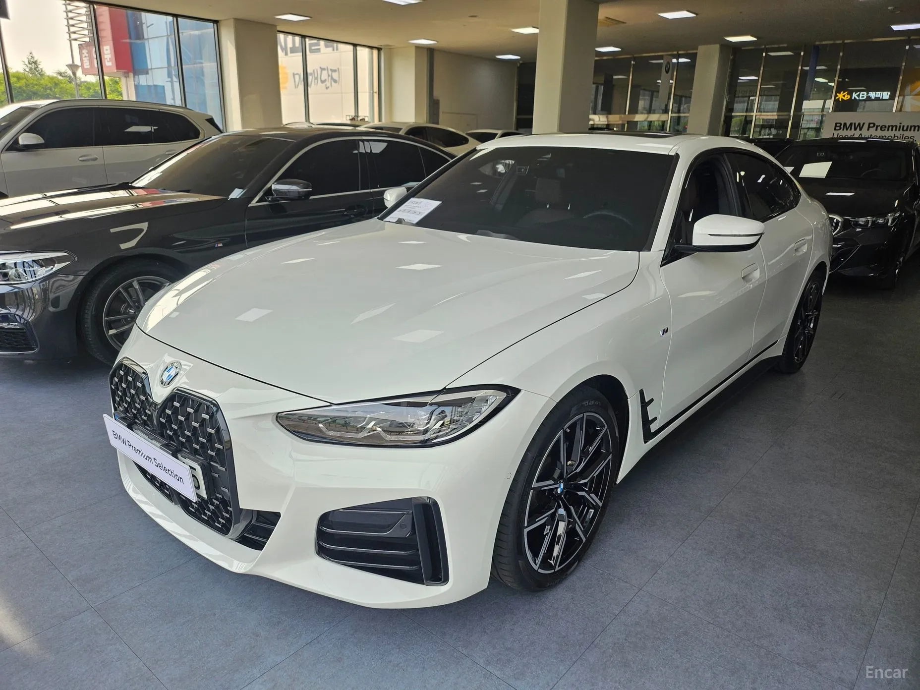 BMW Series 4 (G22)