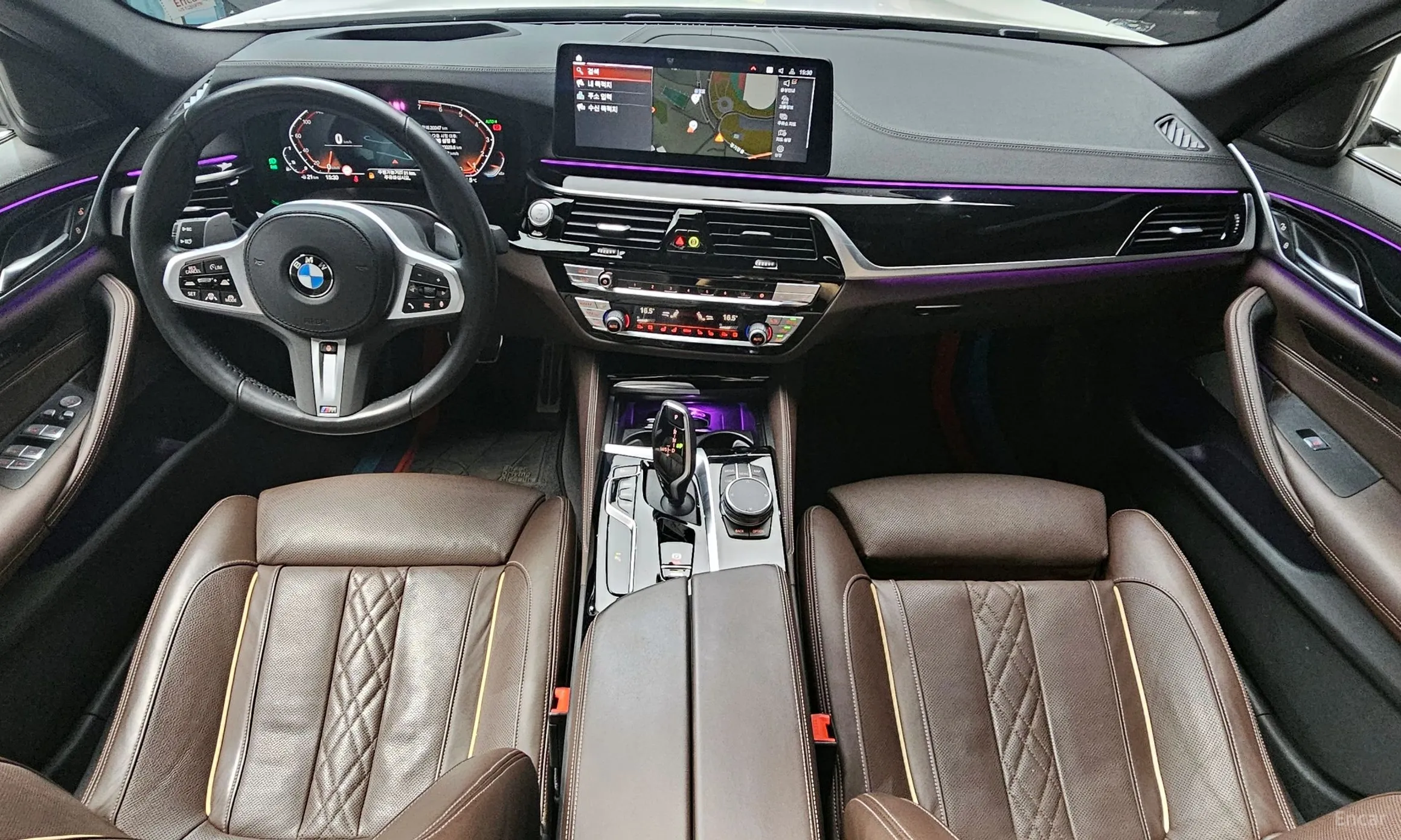 BMW 5 Series (G30) превью 4