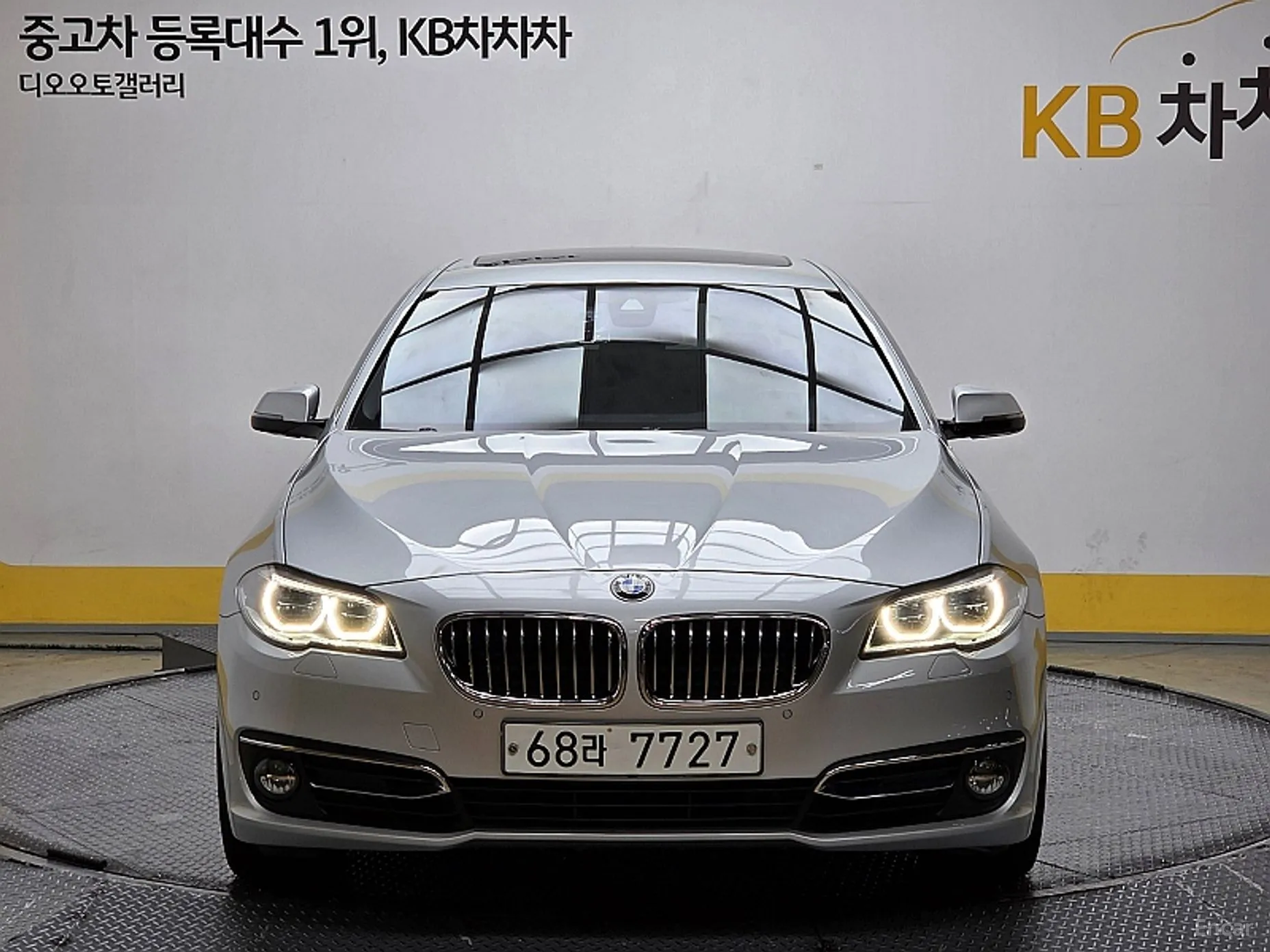 BMW 5 Series (F10) превью 2