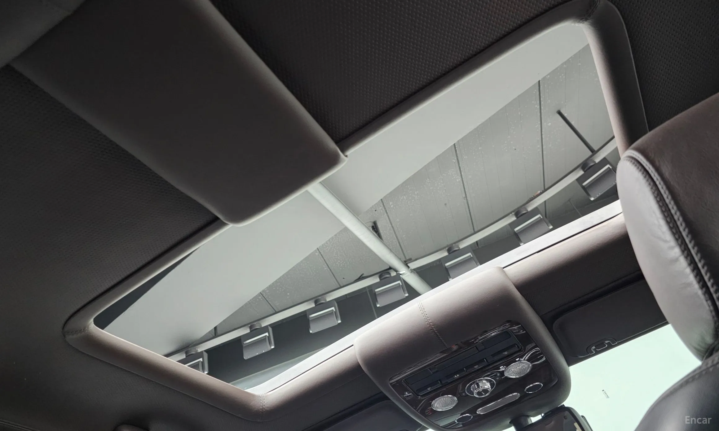 Bentley Flying Spur Gen 1 превью 19