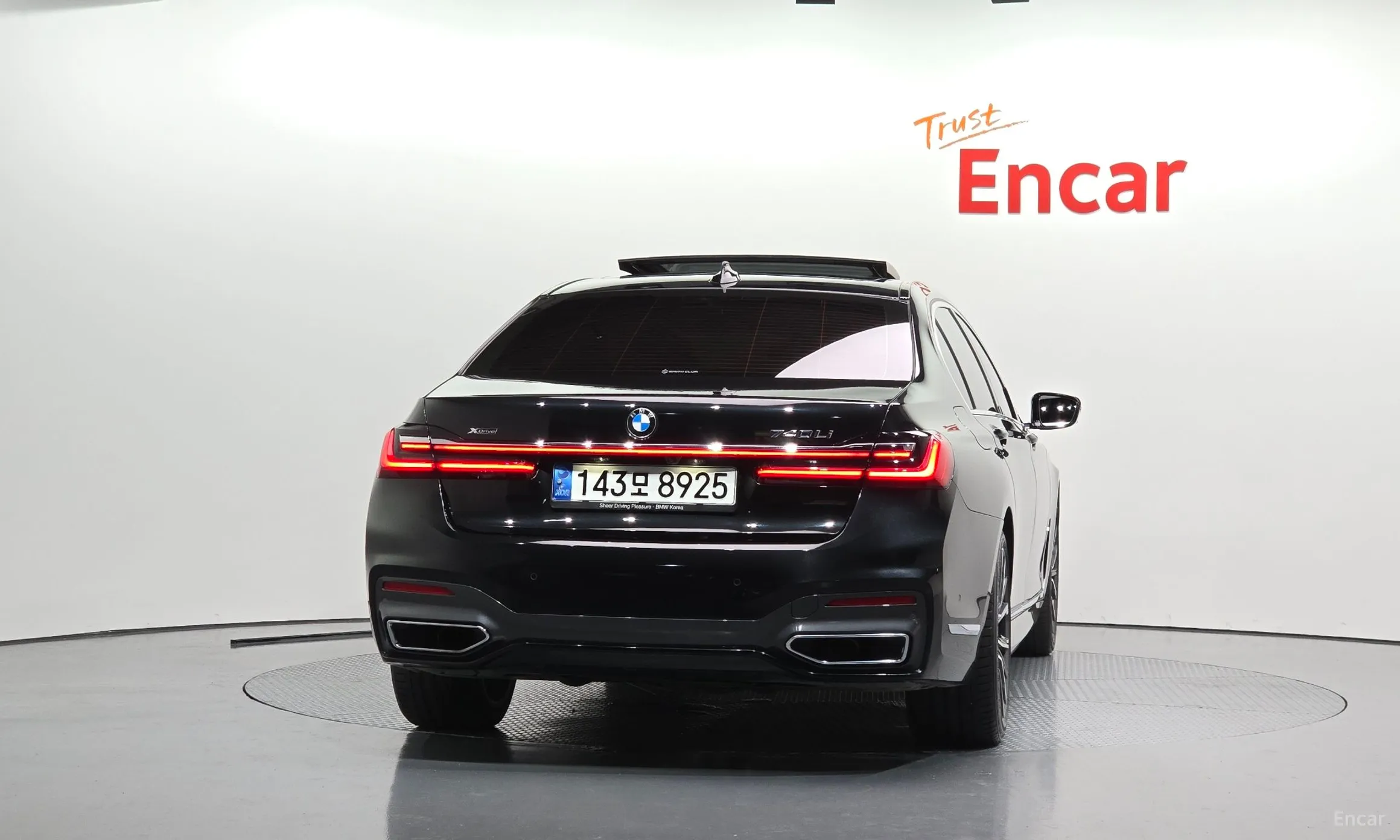BMW 7 Series (G11) превью 3