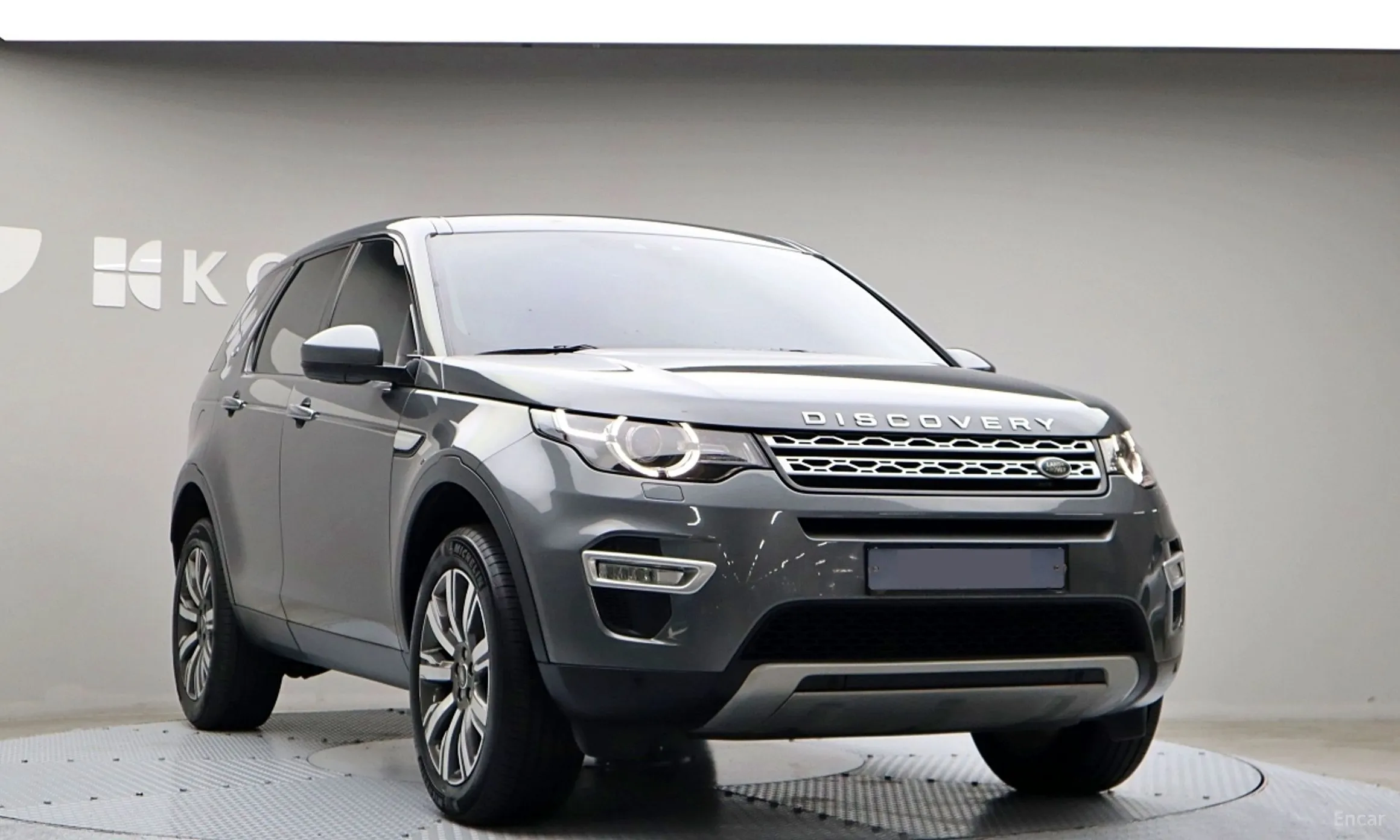 Land Rover Discovery Sports превью 2