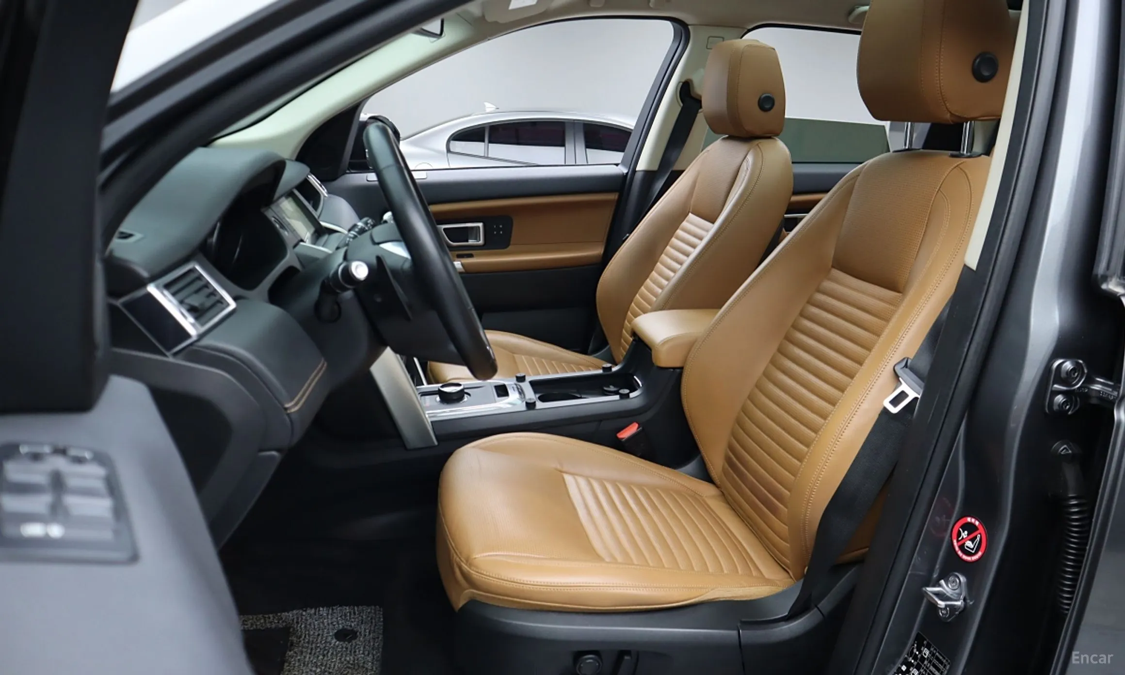 Land Rover Discovery Sports превью 4