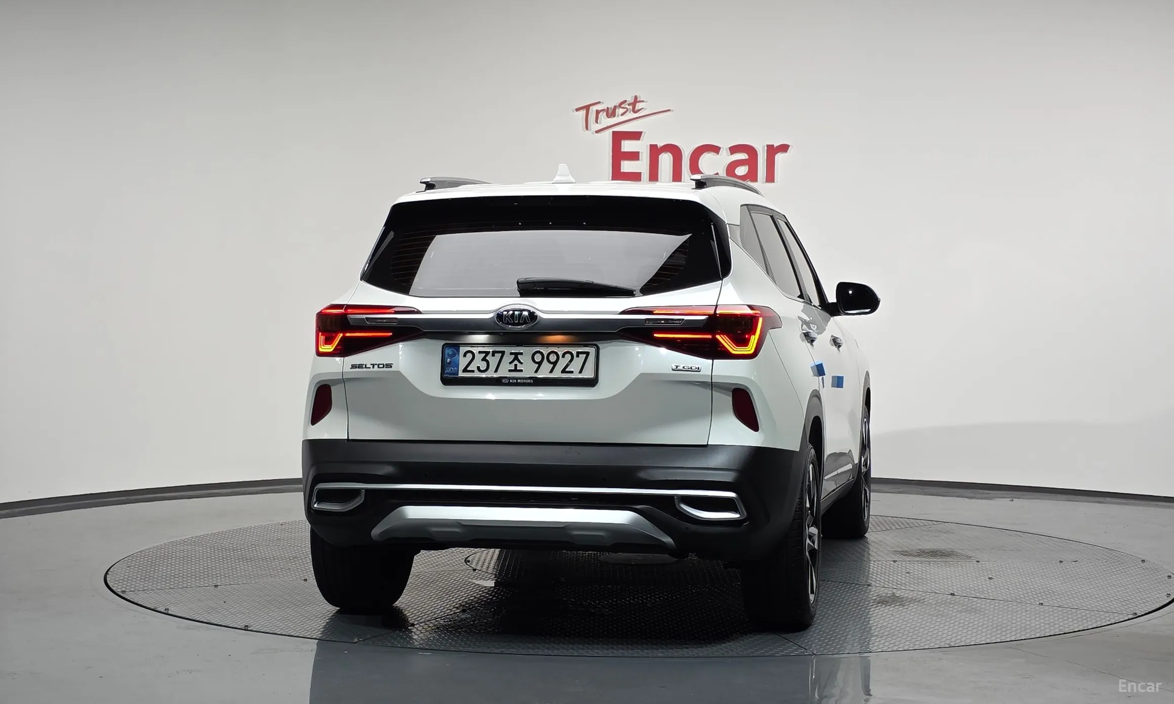 Kia Seltos превью 3