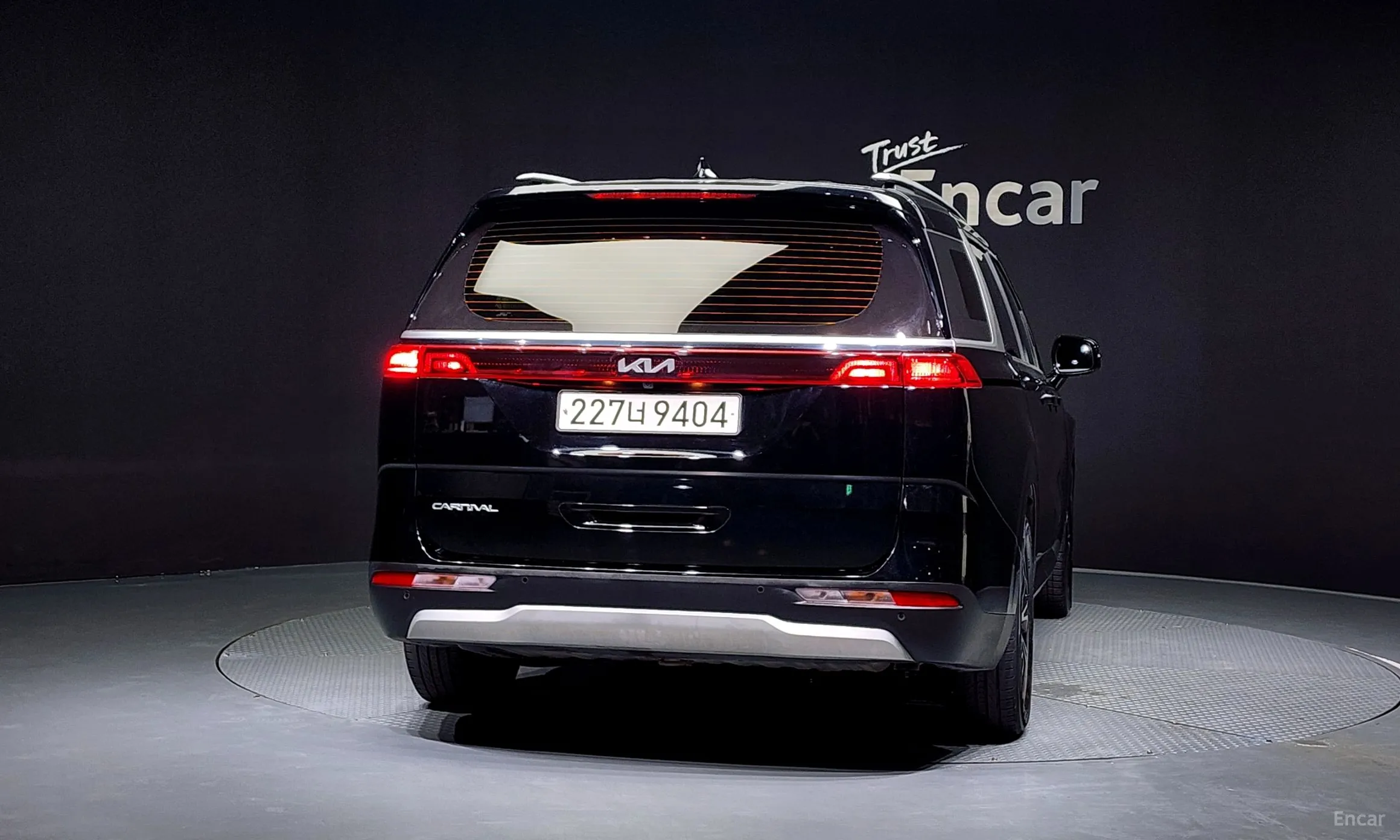 Kia Carnival Gen 4 превью 3