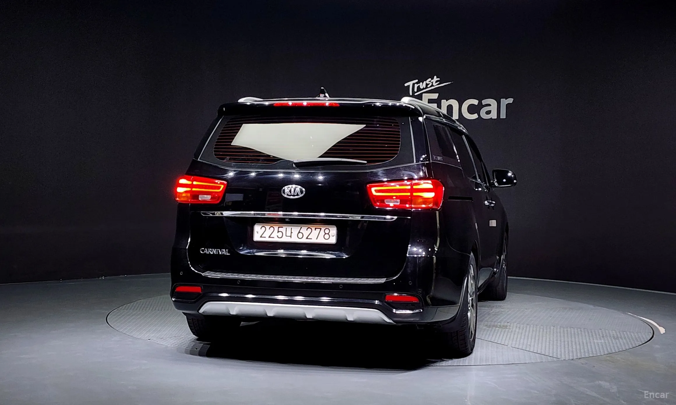 Kia Carnival превью 3