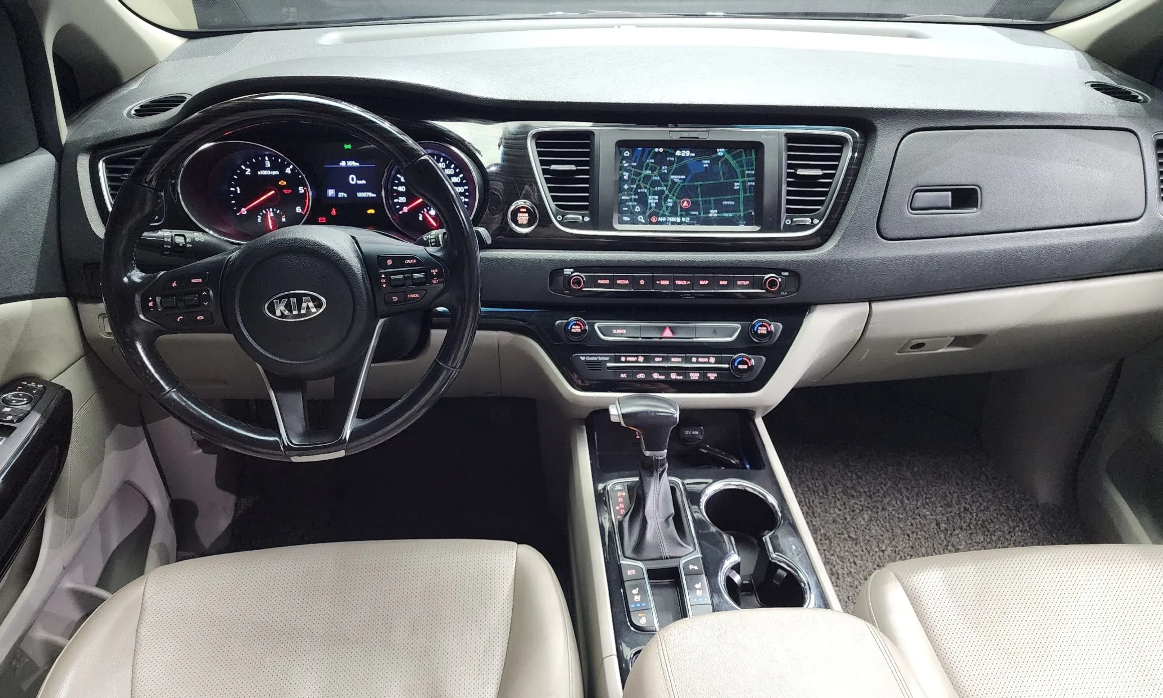 Kia Carnival превью 4
