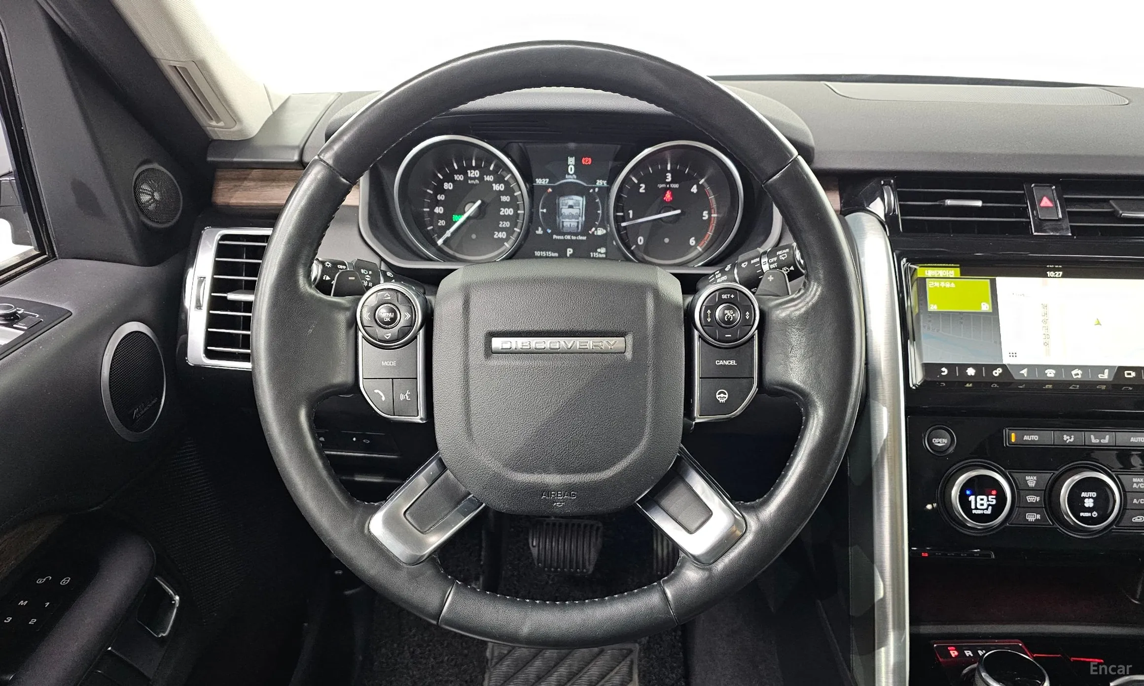 Land Rover Discovery 5 превью 13