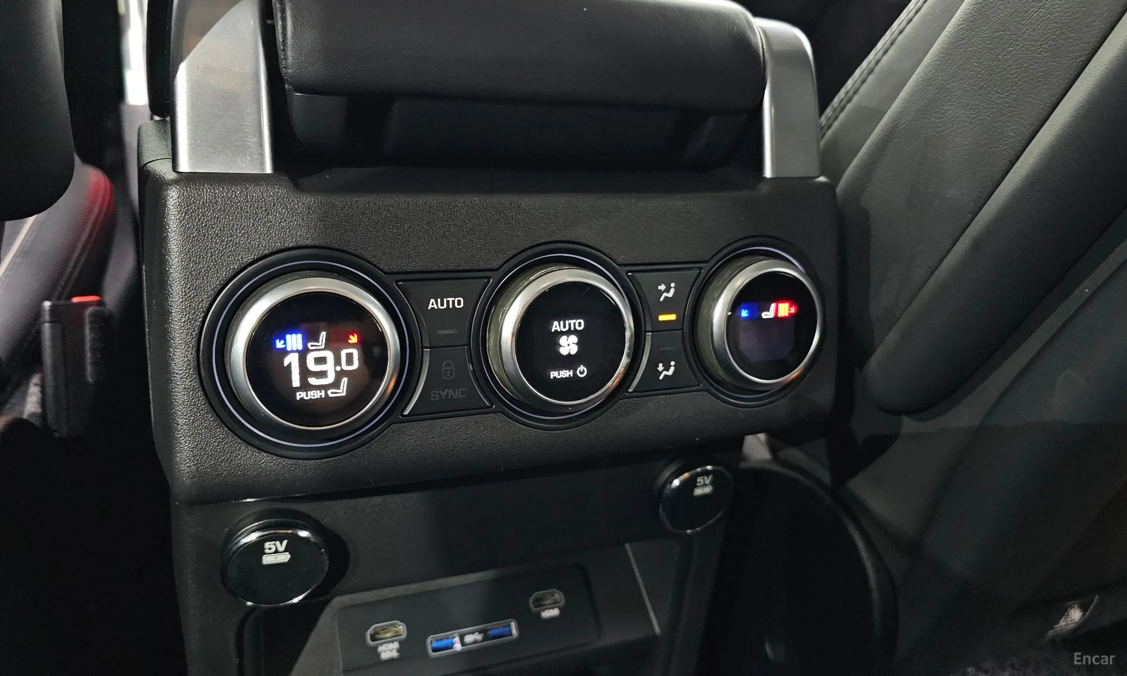 Land Rover Discovery 5 превью 19
