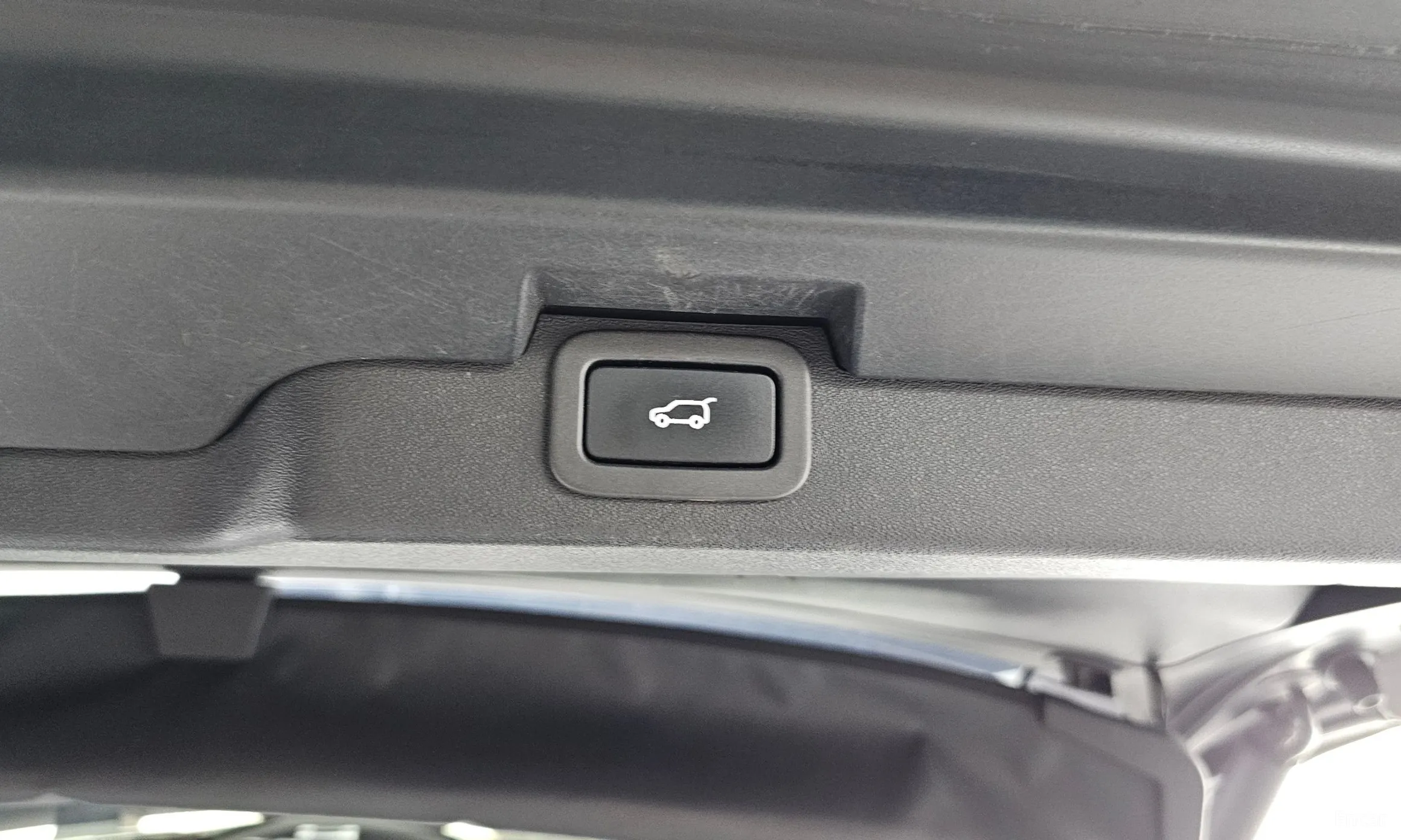 Land Rover Discovery 5 превью 20