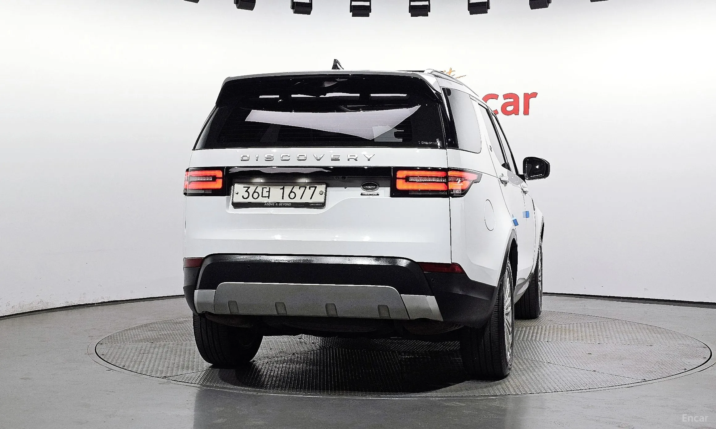 Land Rover Discovery 5 превью 4