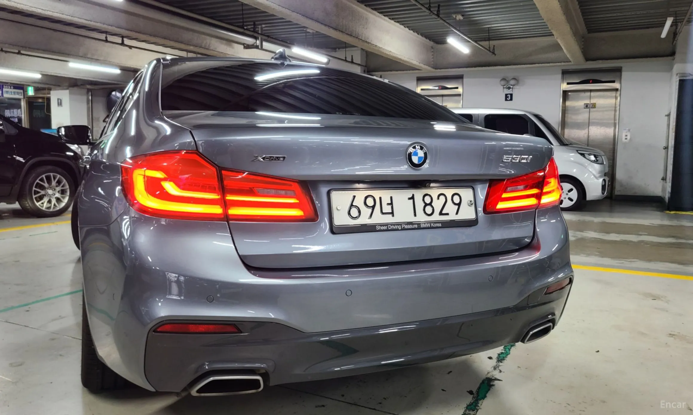 BMW 5 Series (G30) превью 3