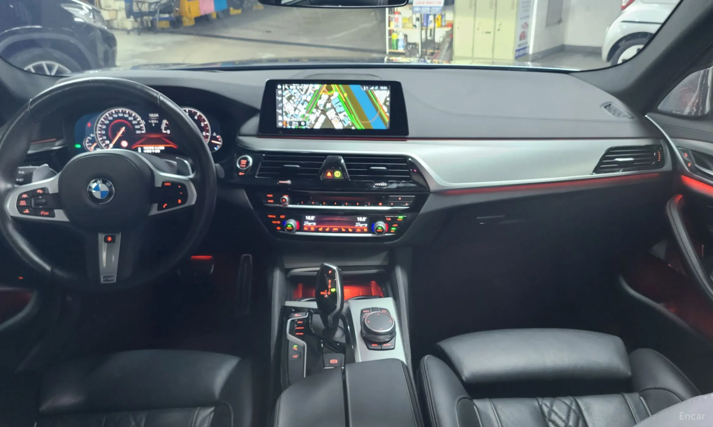 BMW 5 Series (G30) превью 4