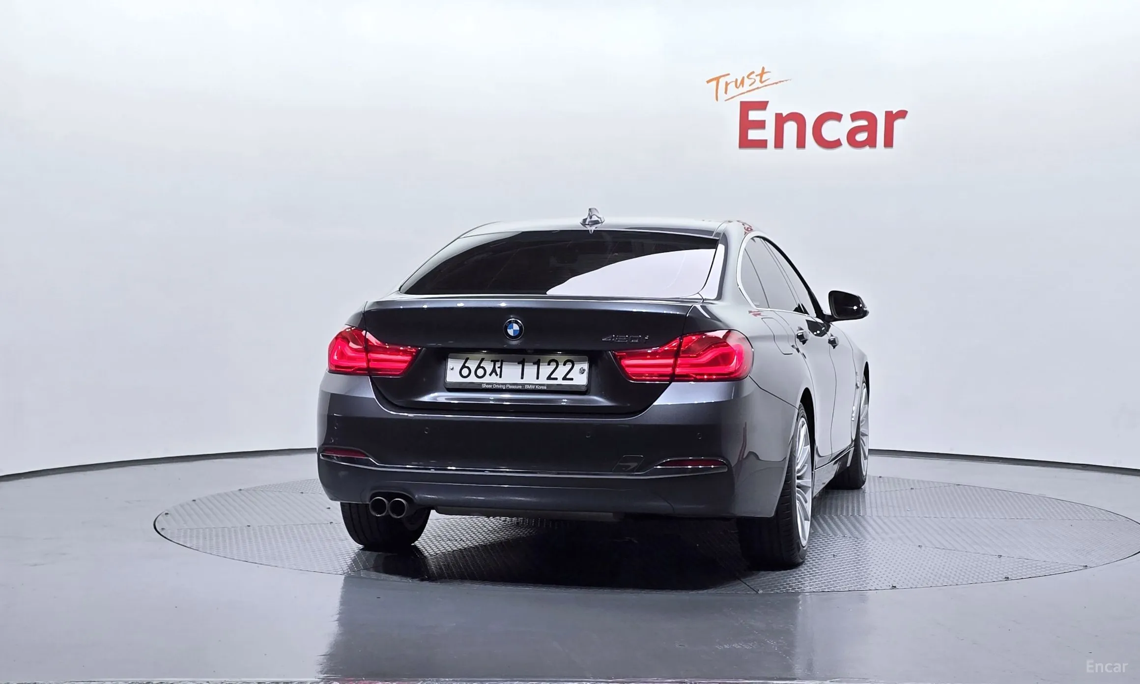 BMW Series 4 (F32) превью 3