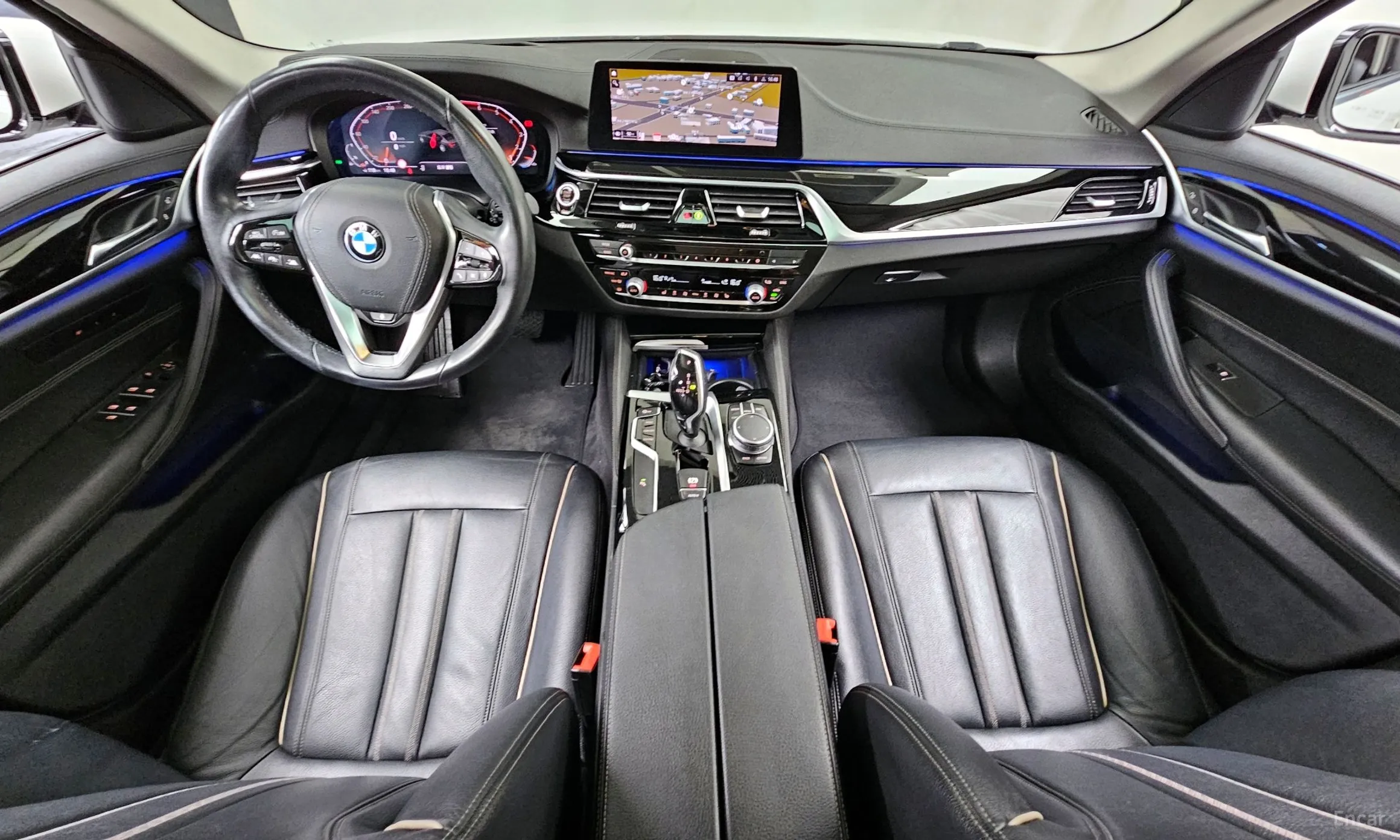 BMW 5 Series (G30) превью 4