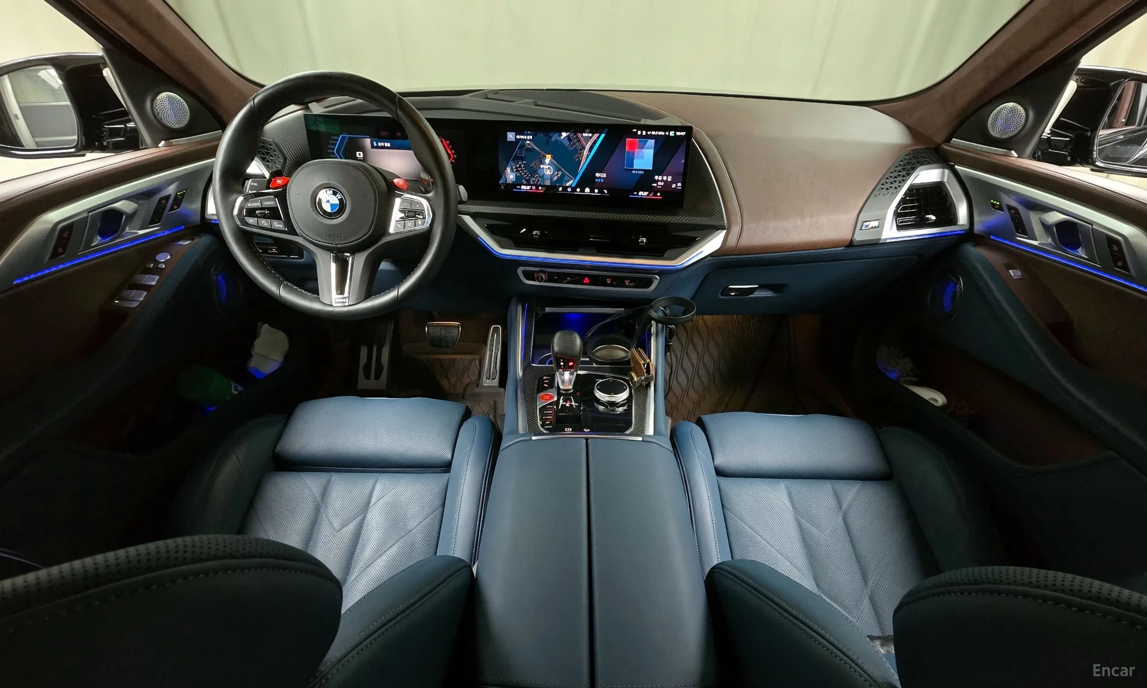 BMW XM (G09) превью 4